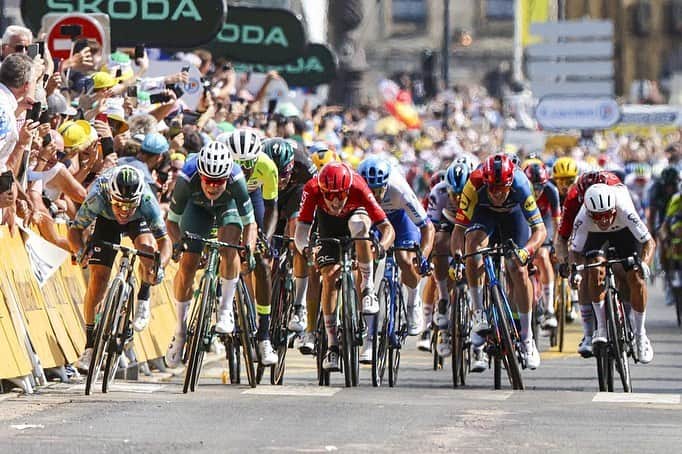 マーク・カヴェンディッシュのインスタグラム：「Sometimes things just aren’t meant to be.. But the positives in the process can be rewarding, no matter the result. So proud of my @astanaqazaqstanteam boys yesterday. 2nd is 2nd, but we go again.」