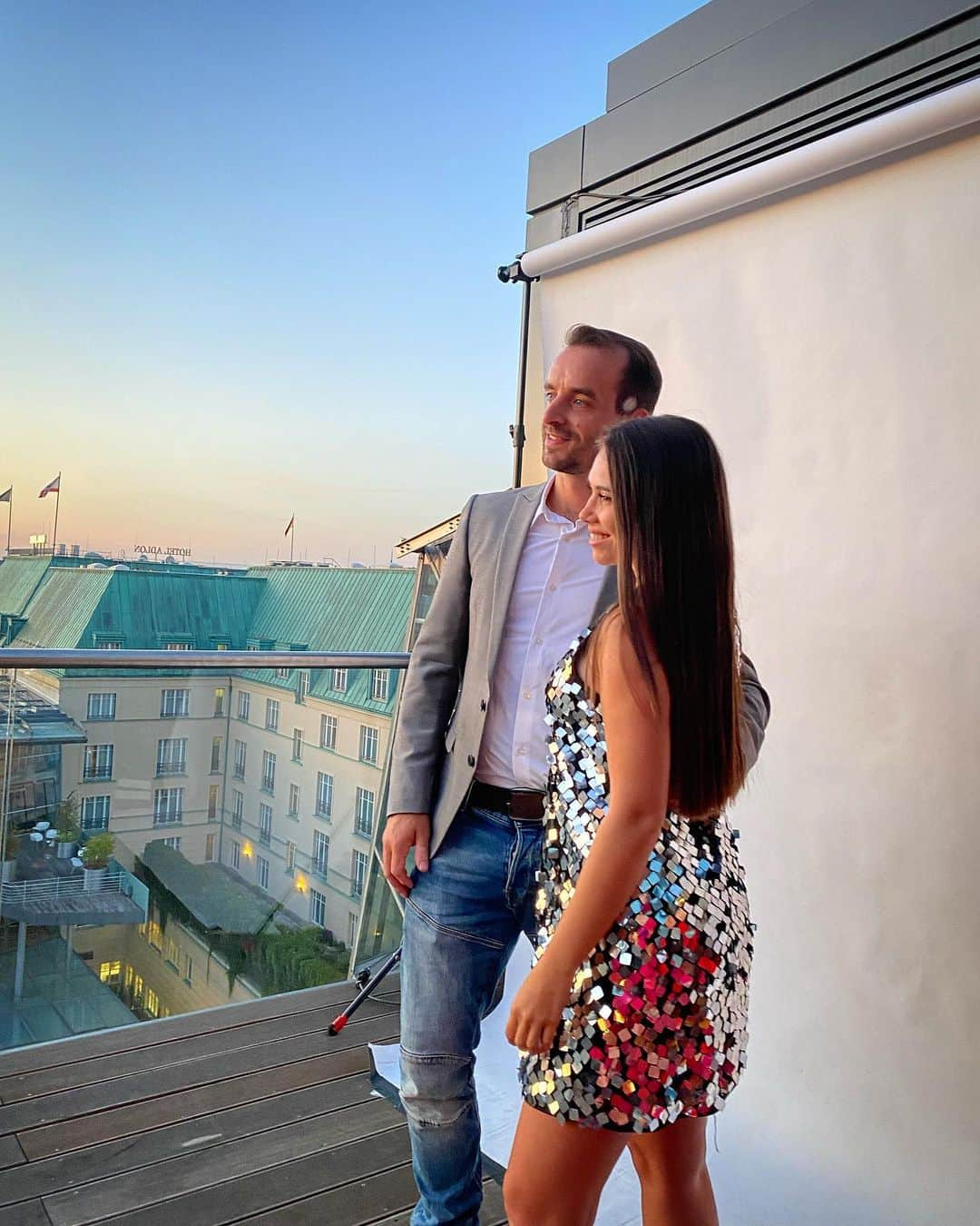 ルーベン・ブロマールトさんのインスタグラム写真 - (ルーベン・ブロマールトInstagram)「Rooftop vibes ☀️ @china.club.berlin   #summernights #rooftop #berlin」7月8日 18時37分 - rubenblommaert