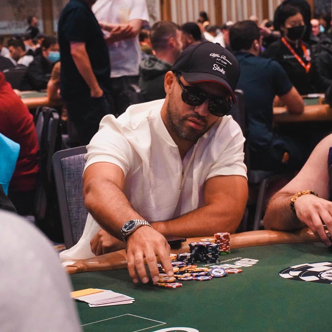 セルヒオ・アグエロさんのインスタグラム写真 - (セルヒオ・アグエロInstagram)「WSOP Main Event - Day 2 😎」7月8日 18時30分 - kunaguero