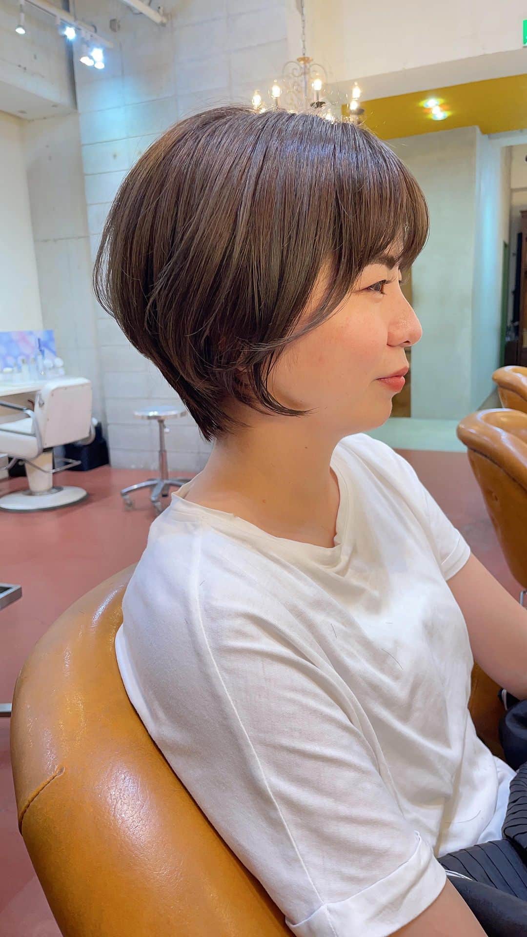 田中真奈美のインスタグラム：「楽しみにしてたバッサリ！スタイルチェンジ✂️✨ . お似合いです〜😍 いつもありがとうございます🙏🏻💓💓💓 . . . #福岡美容室  #大名美容室  #天神美容室  #ショート  #福岡ショート」
