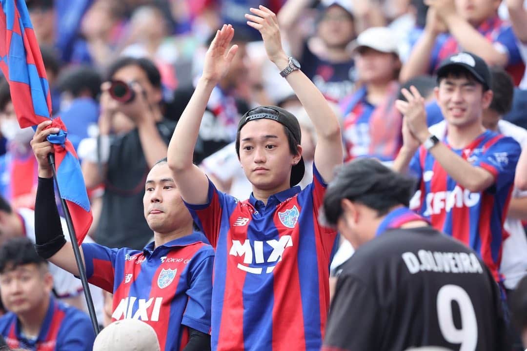 FC東京オフィシャルグッズさんのインスタグラム写真 - (FC東京オフィシャルグッズInstagram)「🔵🔴 𝙈𝘼𝙏𝘾𝙃𝘿𝘼𝙔 #TokyoUrawa   全員で勝つ。 さぁ行きましょう。  @fctokyoofficial  #FC東京 #fctokyo #tokyo」7月8日 18時50分 - fctokyoofficial