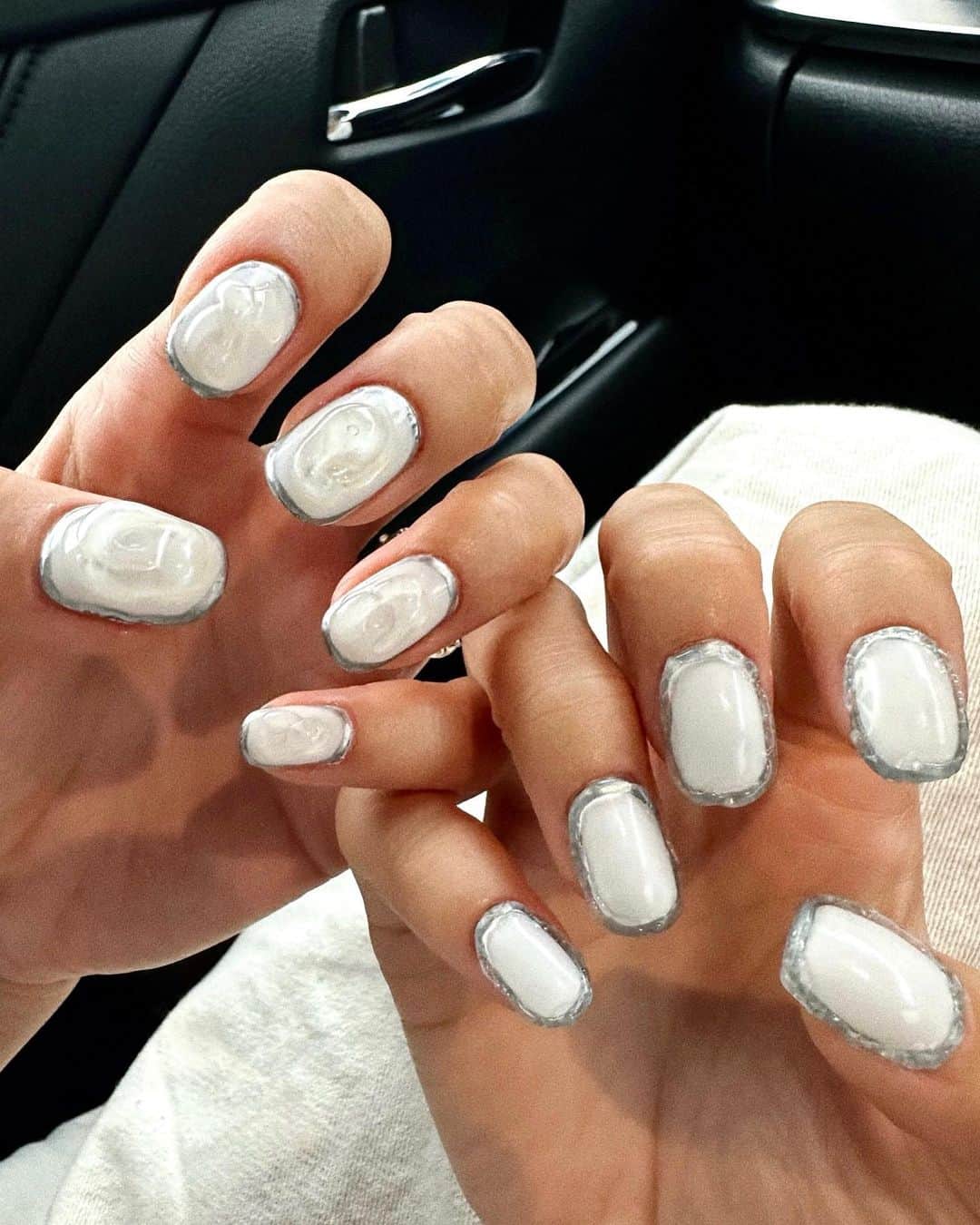 のインスタグラム：「. . 🤍 #selfnail」