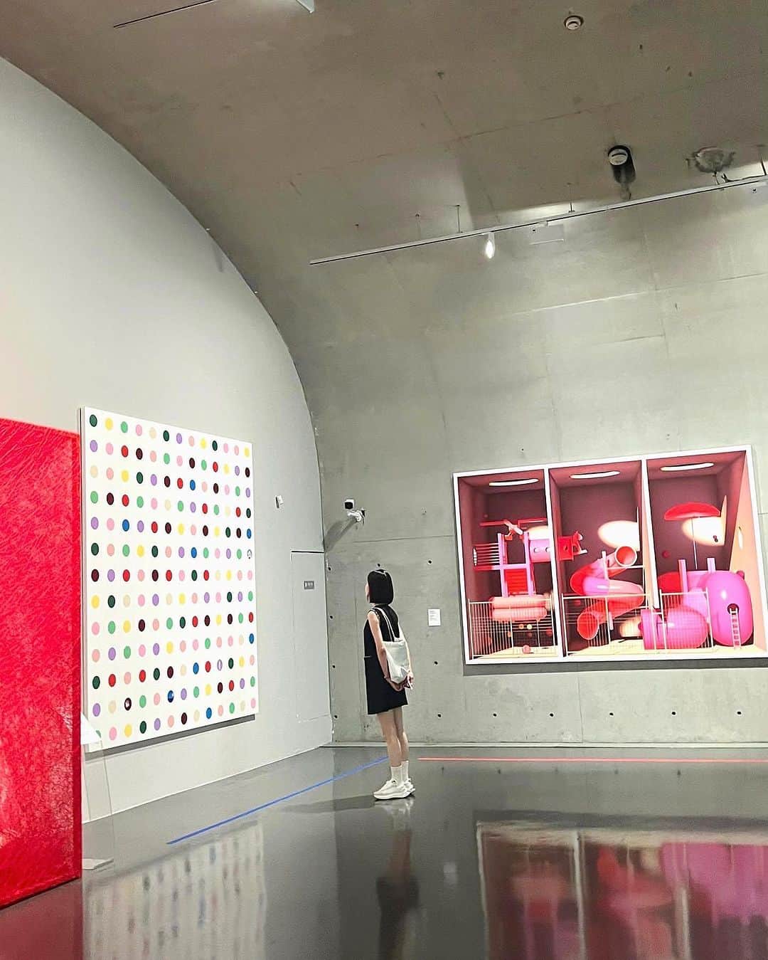 亜里沙さんのインスタグラム写真 - (亜里沙Instagram)「💗💗💗 #longmuseum   在現代美術館上有 @maisonvalentino 的POP UP 很可愛〜  モダンミュージアムの上で Valentinoのポップアップがやっていました🫶🏻  #alisa_in_shanghai #Shanghai #上海」7月8日 19時00分 - alisa_0302