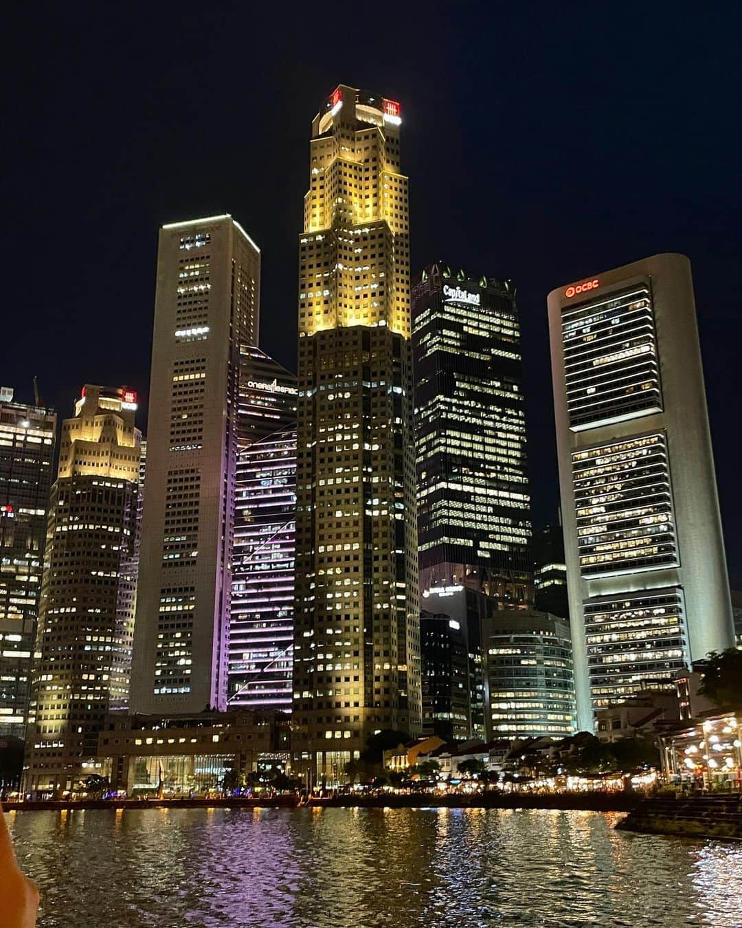 キム・ウンジュさんのインスタグラム写真 - (キム・ウンジュInstagram)「밤이 더 매력적인 싱가포르 싱가폴 여행 계획 있는분들은 #리버크루즈 꼭 타기 !! 야경 너무 예쁘거등요 .. 🤤」7月8日 19時18分 - eun_ju__