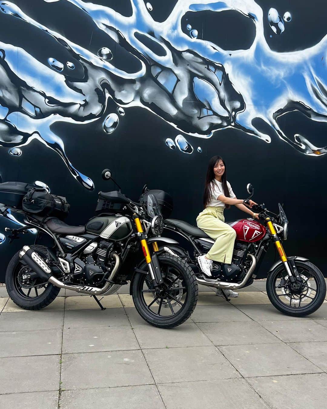 Rurikoのインスタグラム：「. . 本日の動画は、先日Triumphより発表された SPEED400、SCRAMBLER400X ！ 一足先に現車チェックや跨ってみたり 質感の高さを実感して来ました！！ 是非動画でチェックしてみてくださいね👍 . 今回私は初めての海外へ出ました！ 目に映る景色が全て新鮮でキラッキラで🥹 こんな貴重な機会を下さった @triumph_motorcycles_japan さん 本当に有難うございました！！  . Youtube channel : ruriko_675 . . #triumph #speed400 #scrambler400x  #mototeka #girlsbiker  #2wheellovers #wheelietime  #bikersofinstagram  #instamotorcycle 　#motorcyclephotography  #bike_japan #motorcyclegirl #バイク女子  #バイクのある風景」