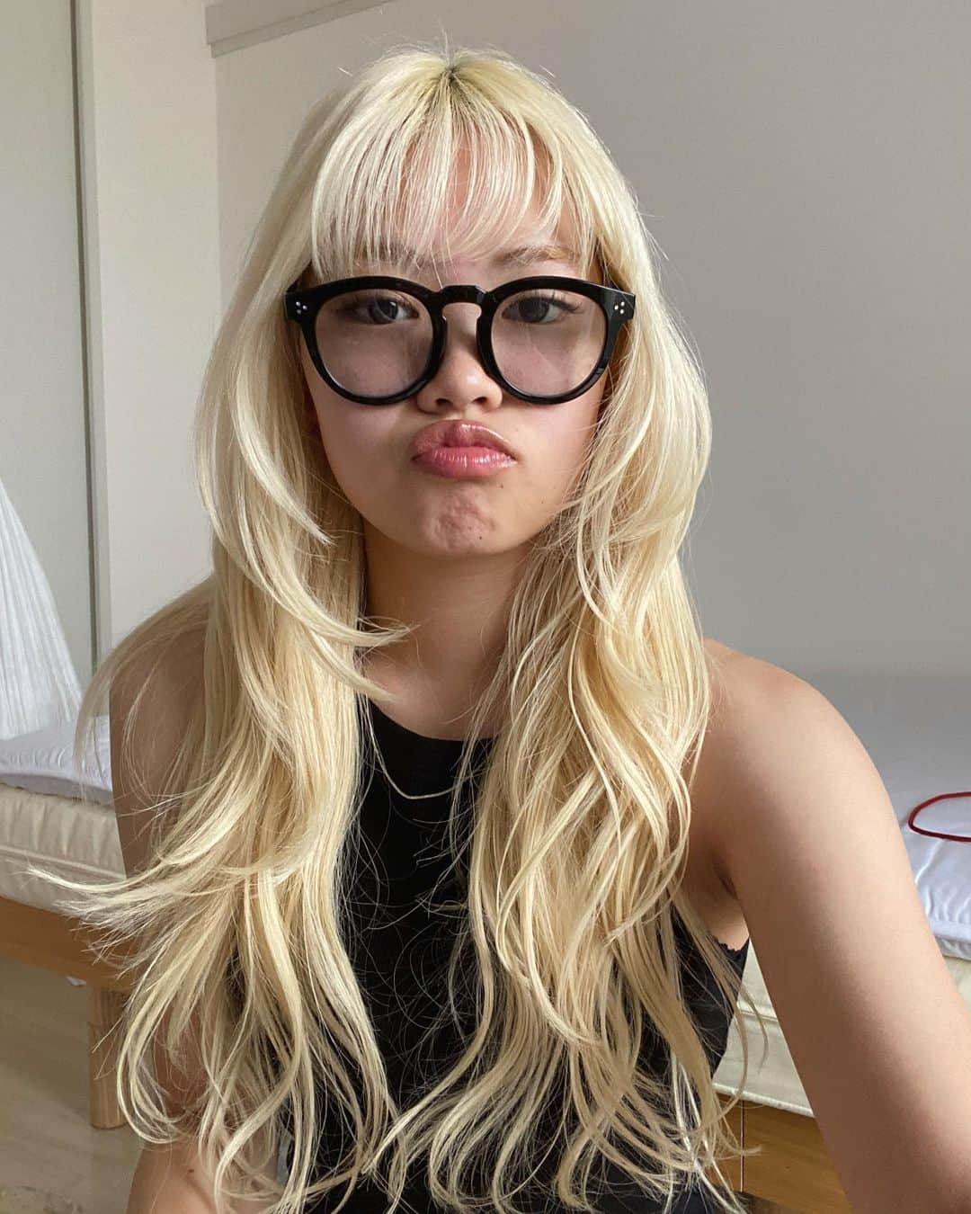 川端結愛のインスタグラム：「布団カバーせんたくちゅう  my hair ☺︎☺︎ レイヤー @shiori__kozuka  リタッチエクステ @ohirogram  ミックス巻きしてみたら超いい感じでしたーー嬉」