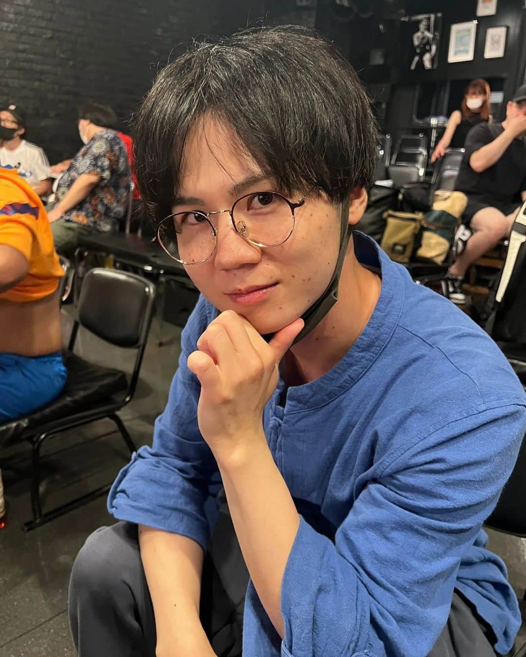 山口いく（アントワネット）のインスタグラム：「事務所ライブの日 かごしま太郎が撮ってくれた」