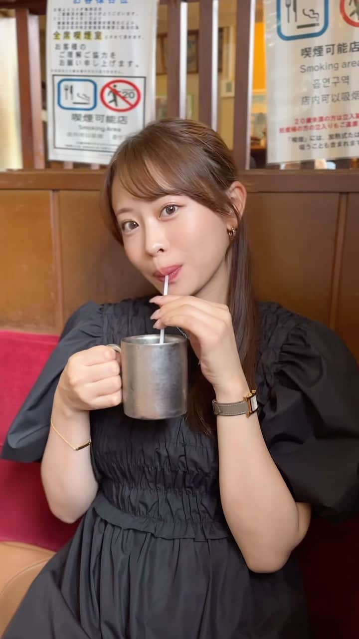 高木由梨奈のインスタグラム：「¥3000の高見えワンピース👗 @clear.official ていうブランドのです🖤 パフスリーブかわいいの✌️  コメダのアイスコーヒー久々に飲んだ〜☕️ やっぱ美味しい☺️」