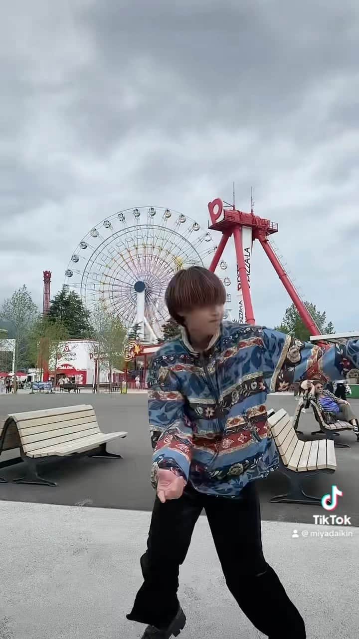 だいきのインスタグラム：「straykids踊った‼️#straykids #スキズ #s_class #dance #kpop」