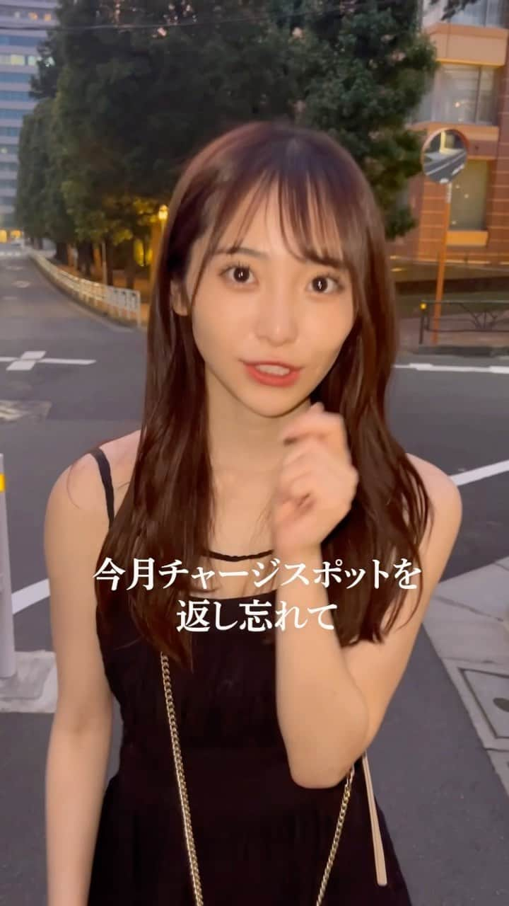 かとゆりのインスタグラム：「雨の日ビニール傘を一度も家に持って帰れたことないのも追加します。」