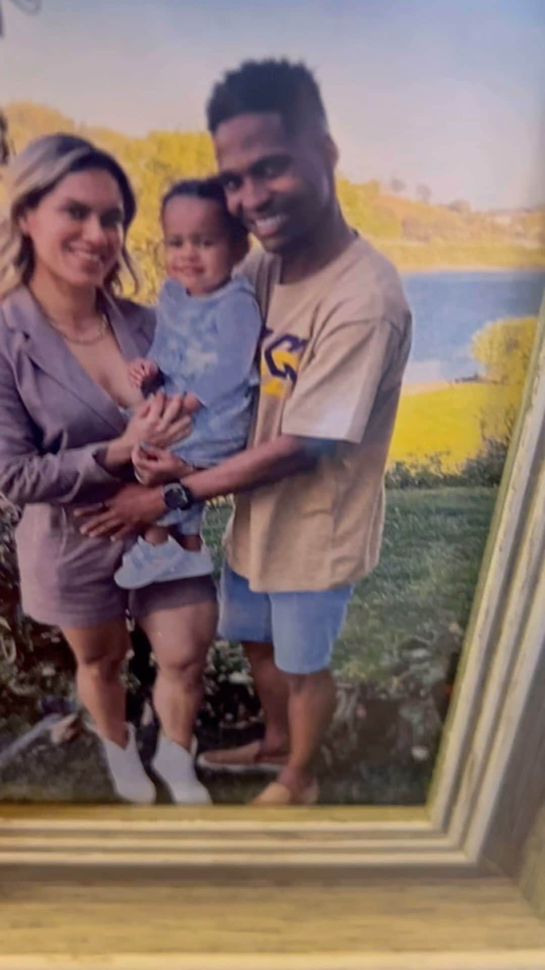 ヴェンデウ・ナシメント・ボルジェスのインスタグラム：「Um pouquinho do que foi nossas férias em família no Brasil.. Amamos passar esse tempo com a família é super importante para renovar as energias para nova temporada 💪 @nannairesortespa obrigada pela hospedagem incrível, equipe extremamente atenciosa e cordial.」