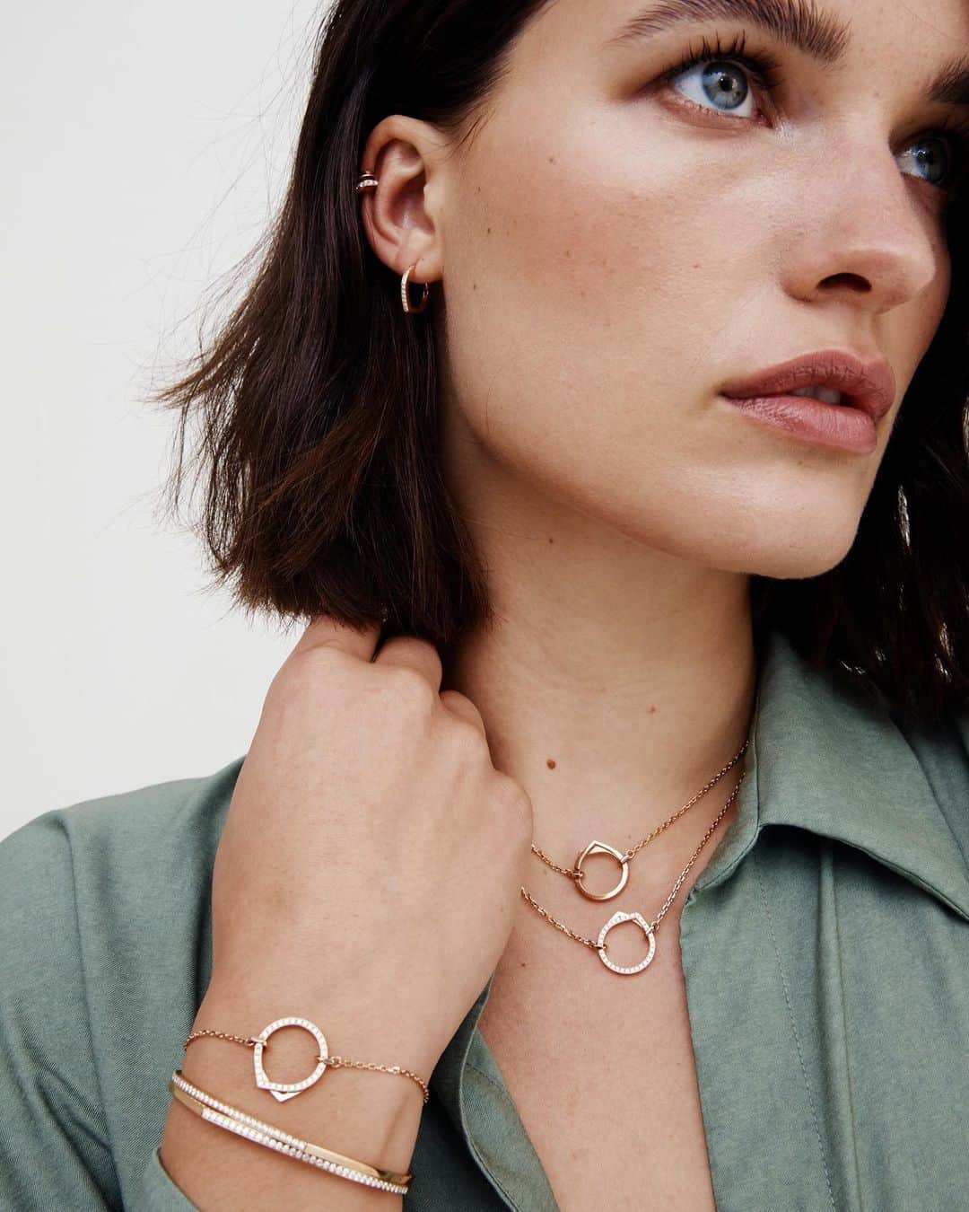 Saks Fifth Avenueのインスタグラム：「Minimalist marvels, courtesy of @repossi. Tap or head to the link in our bio to shop. #Saks」