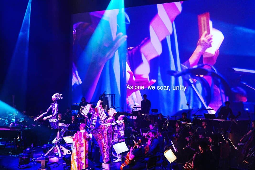 渋谷慶一郎のインスタグラム：「Android Opera MIRROR at Theatre du Chatelet 21-23 June 2023 Photo by @thomasamouroux」