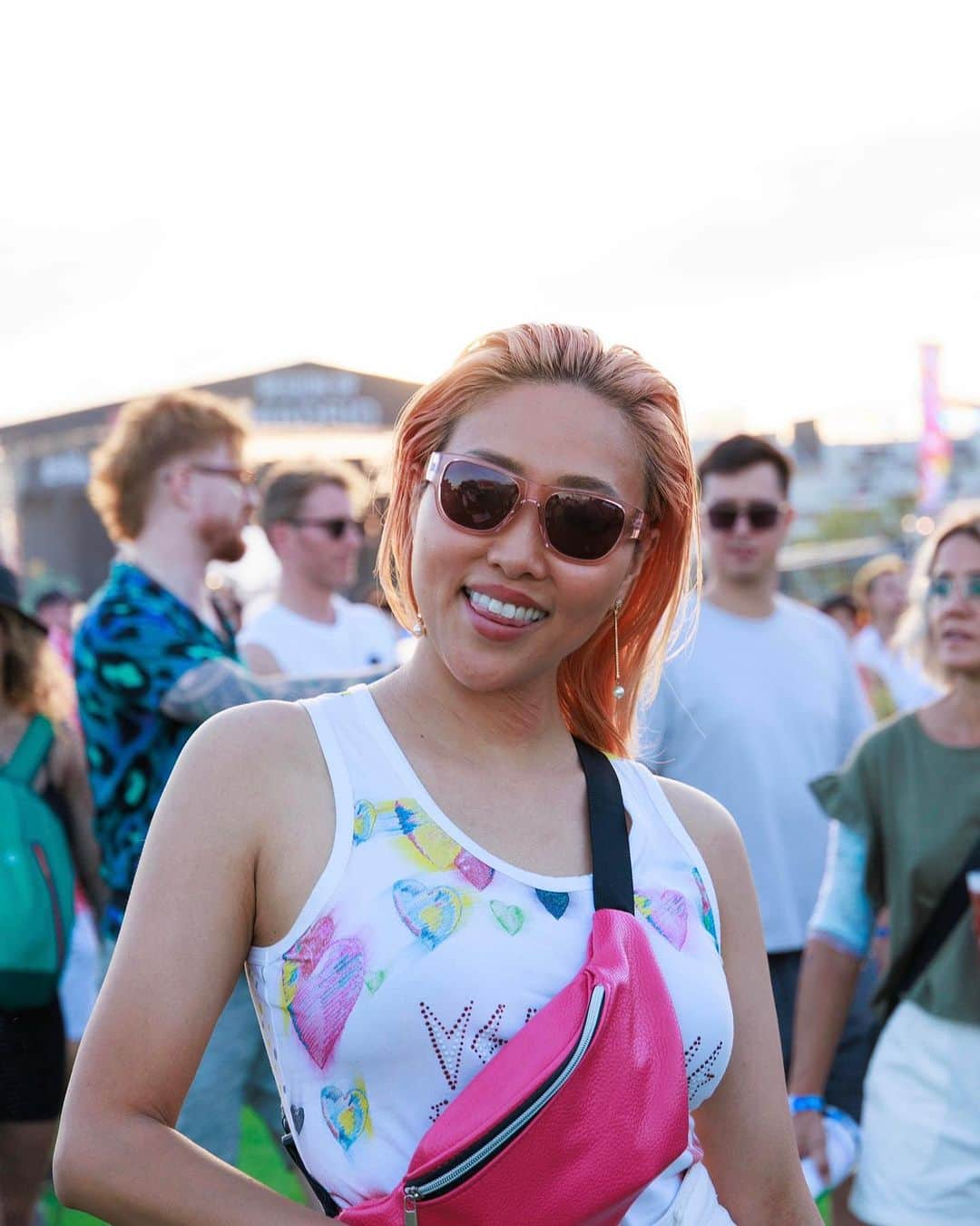 Tigarah e Lauraさんのインスタグラム写真 - (Tigarah e LauraInstagram)「Having so much good time in Madrid at @madcoolfestival with my favorite @polaroideyewear ! 😎🇪🇸❤️💚💛  #EnjoyAWorldOfColors #TurnTheColorsOn #Ad #MadCool2023」7月8日 22時36分 - tigarah