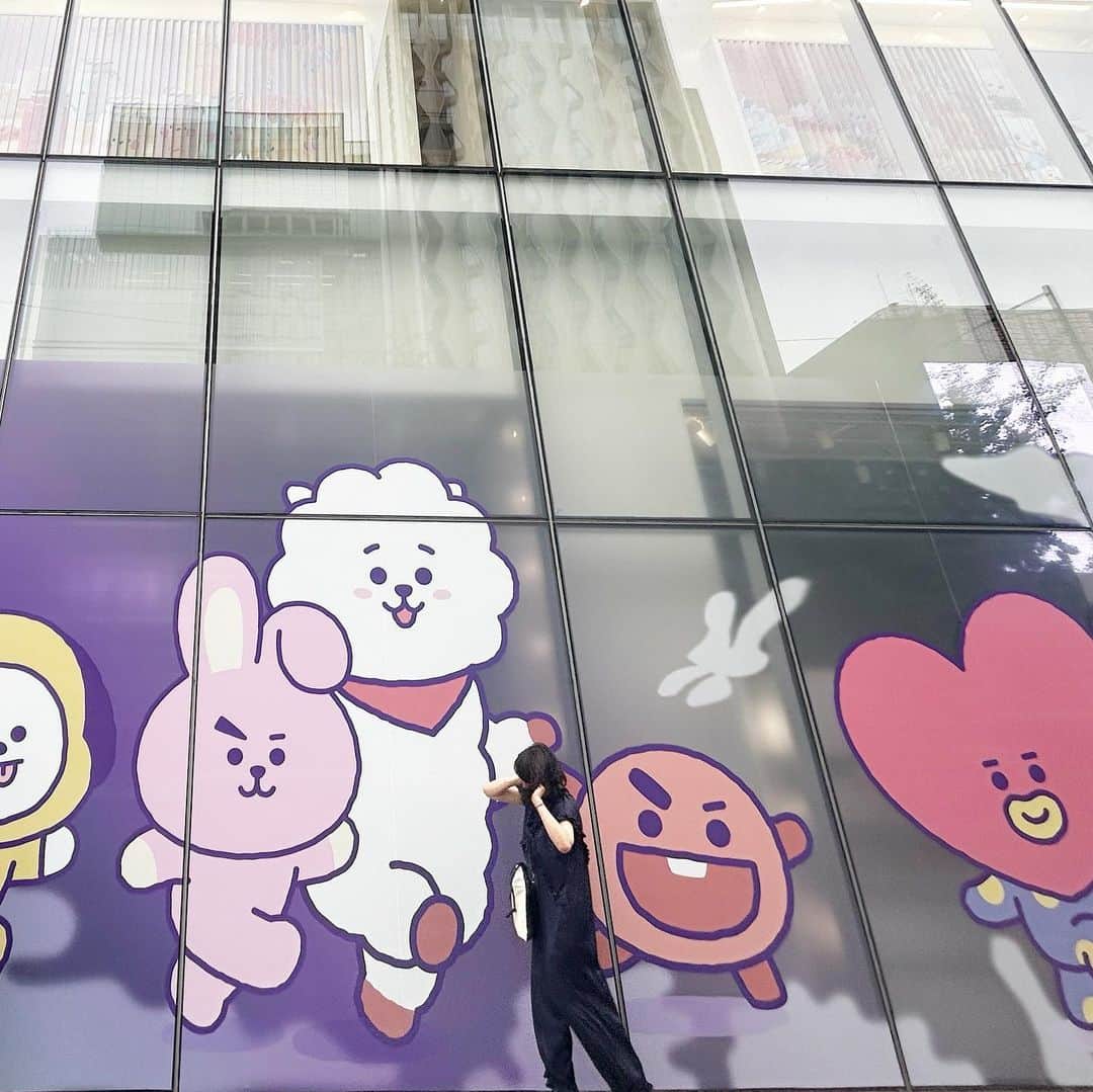 風間ゆみえのインスタグラム：「진짜？  BTSと記念撮影。  #韓国弾丸トラベラー」