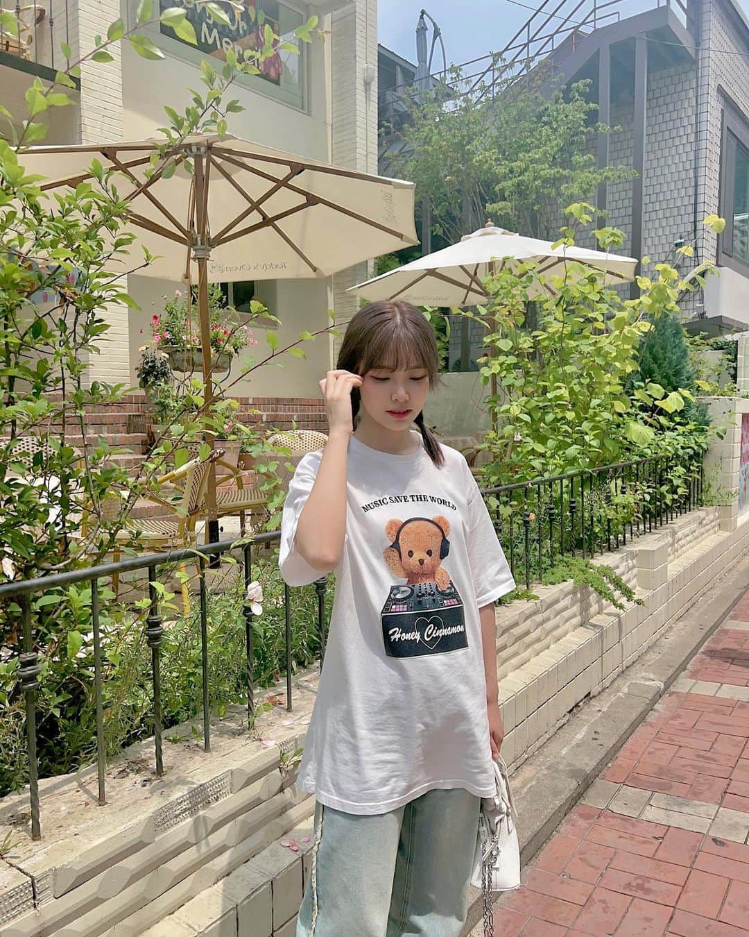 Liyuu（リーユウ）さんのインスタグラム写真 - (Liyuu（リーユウ）Instagram)「この前韓国のイベント、空き時間に  熊ちゃんカフェ行きました🧸✌🏻」7月8日 22時59分 - koi_liyuu