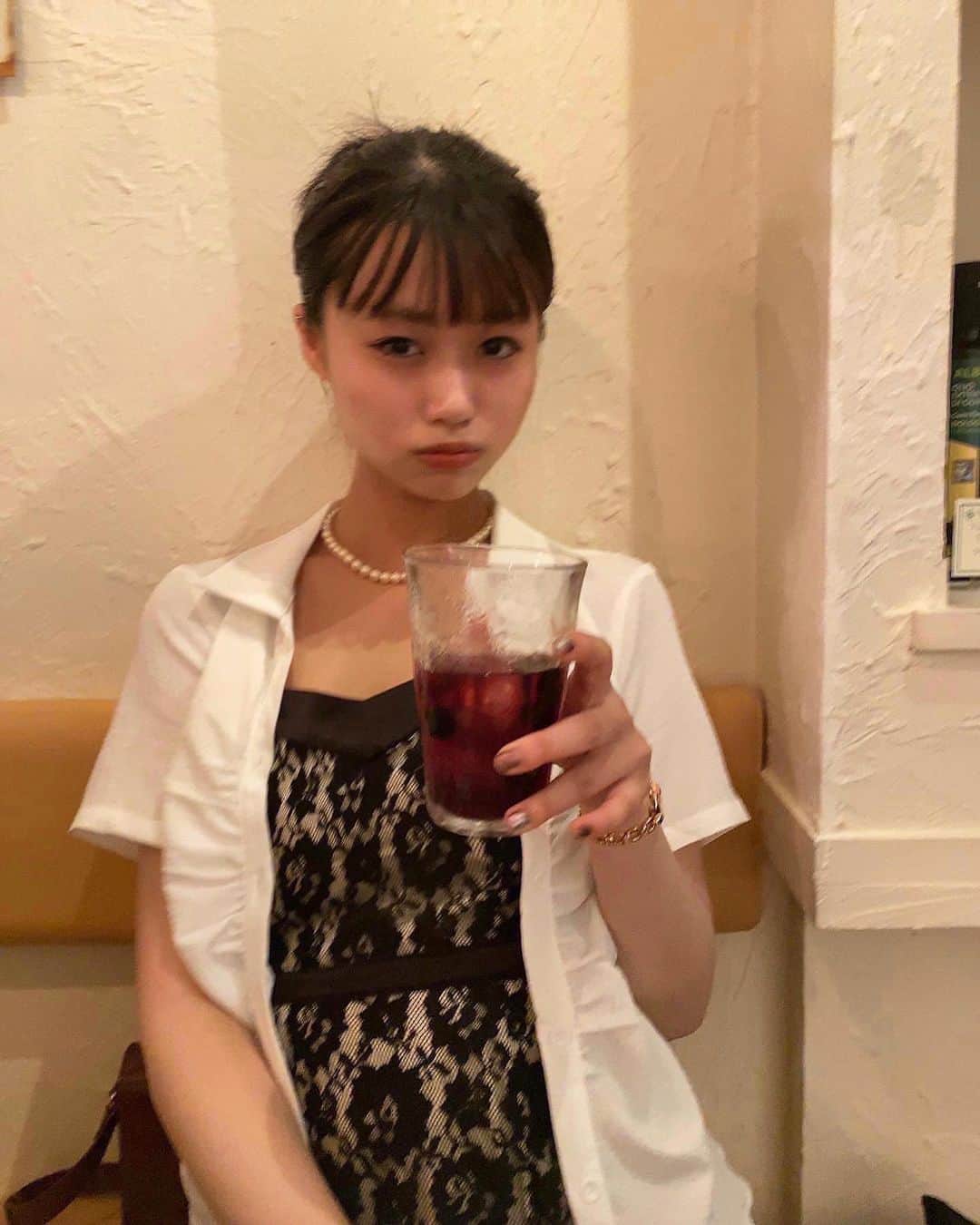 多田成美さんのインスタグラム写真 - (多田成美Instagram)「. 家族から少し遅めの20歳のお祝いしてもらいました💟 大好きなお店で初お酒。」7月8日 22時55分 - narumitada_official