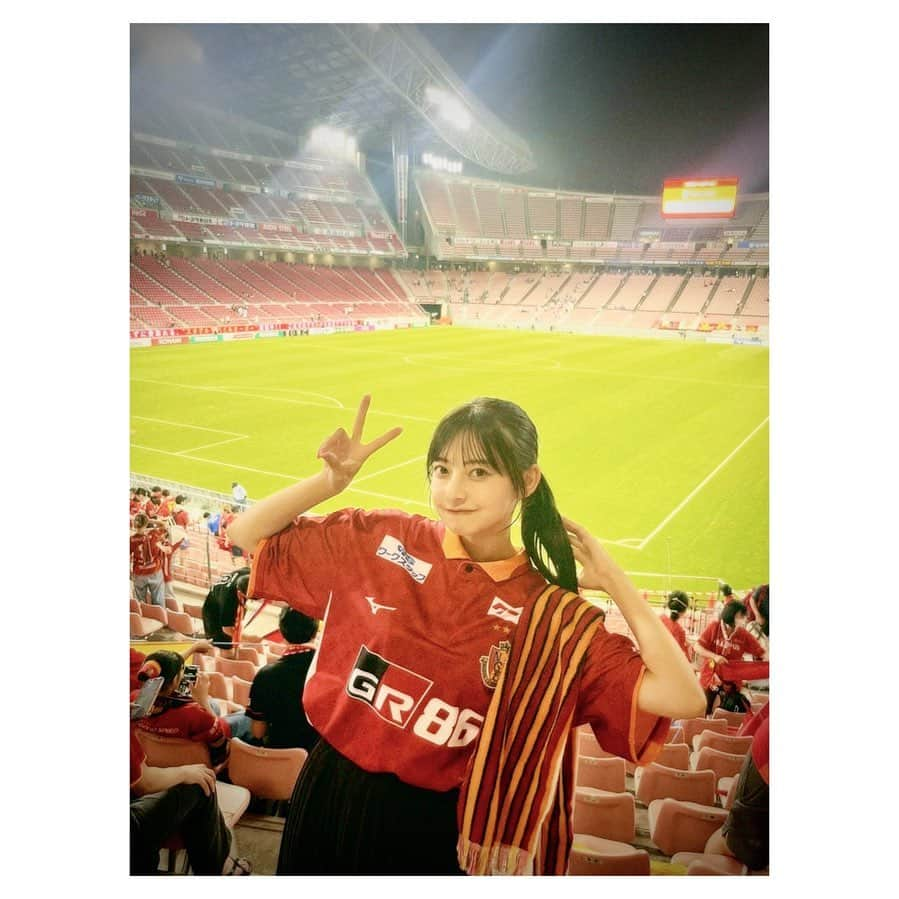 千葉祐夕さんのインスタグラム写真 - (千葉祐夕Instagram)「#名古屋グランパス vs  #横浜fマリノス   惜しくも引き分けに終わってしまいましたが、最高の雰囲気、最高の試合でした 💭♡  お疲れ様でした ‪‪🌼   #grampus #さあ行こうぜ名古屋」7月8日 23時02分 - yuleaf_0828