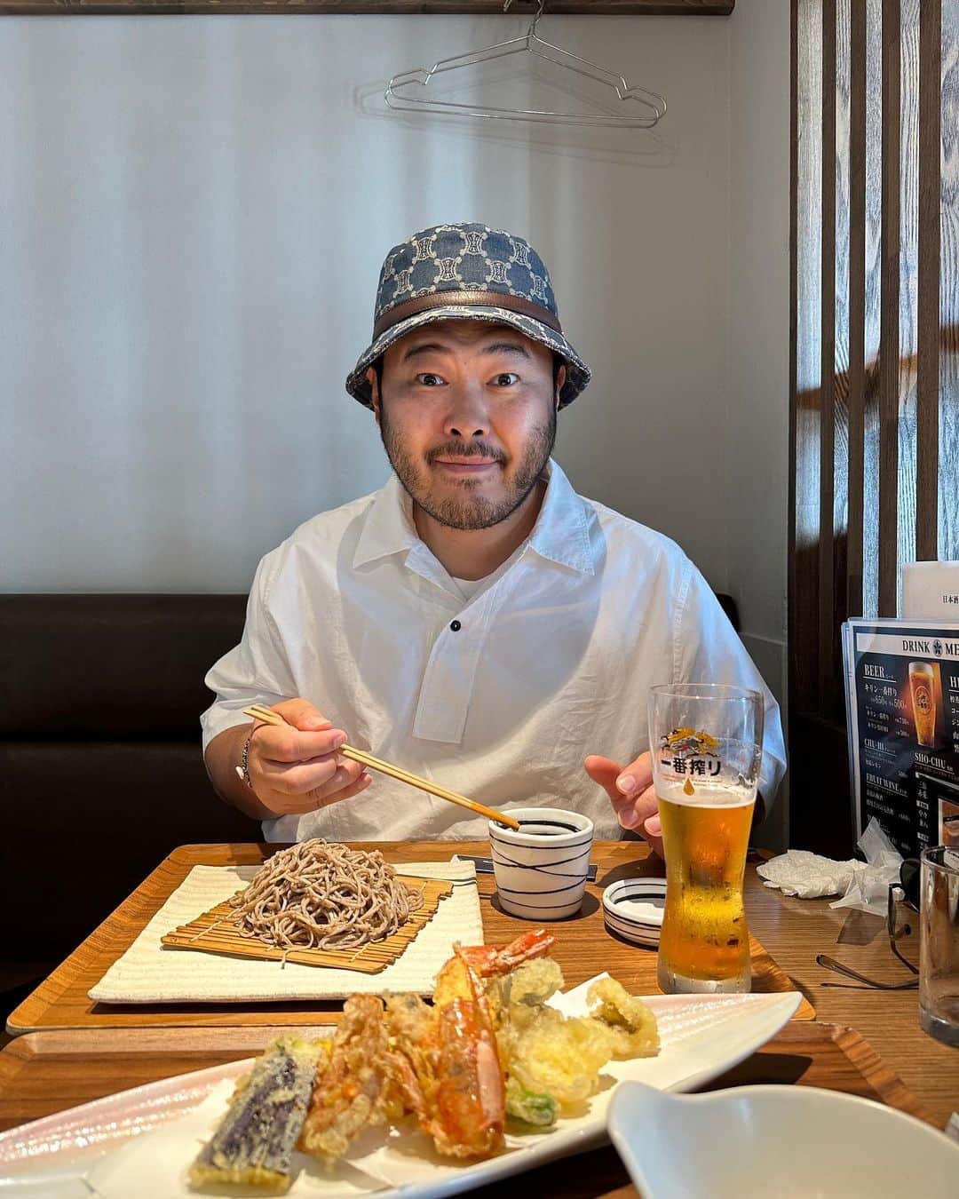 キム・ギバンのインスタグラム：「. 당일치기!! 이게 되네.. 하루에 7끼 먹음..와.... . #일본당일치기여행」