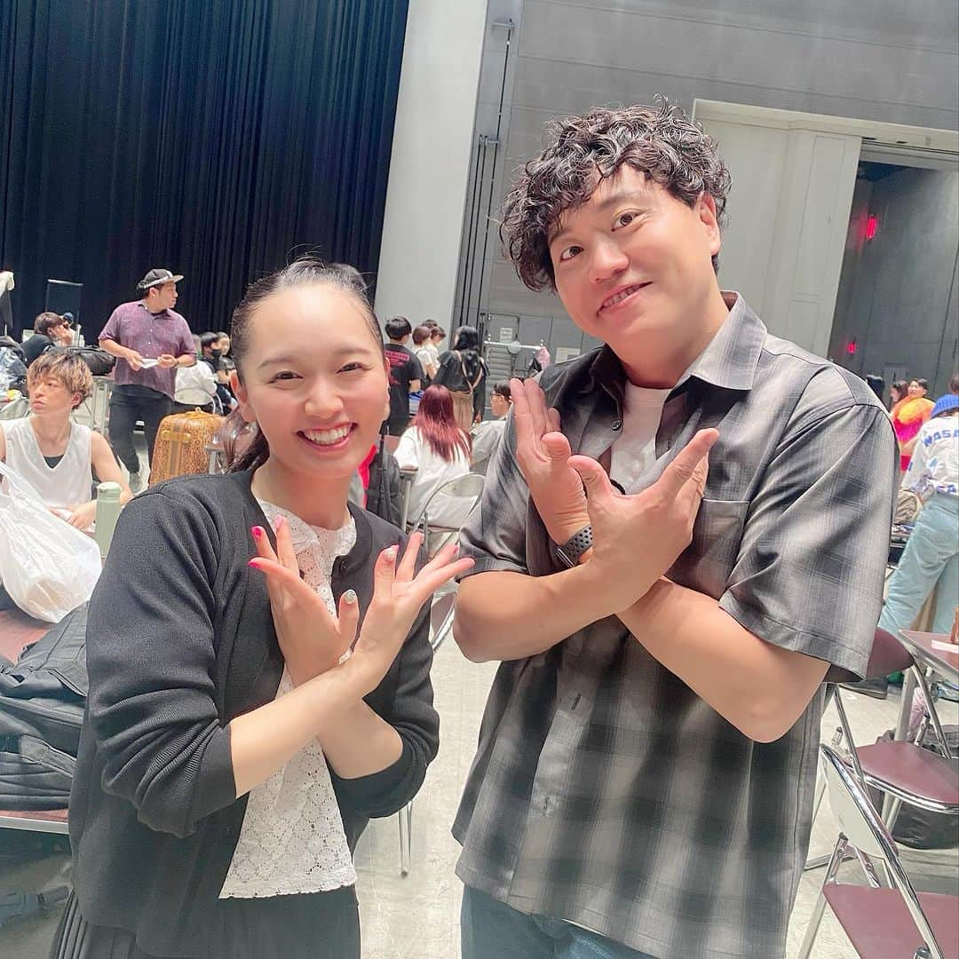 松浦景子のインスタグラム：「モノマネレジェンド大好き👐❤️  今回のRGさんからのエハラさんの一連 面白すぎて鬼リピートしてます。  私もバレエ一旦置いといて モノマネも取得したい。  （絶対むり）  #エハラマサヒロ さん #JP さん #山本高広 さん #エハラさんの同級生は私の中高の先生 #細かすぎて伝わらないモノマネ」