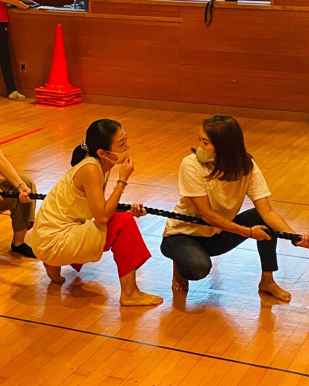 清澤恵美子のインスタグラム：「ハッピーバースデーあんちゃん❤️ 唯一のツーショットがこれという…🤣 @mima_79_anna  あんちゃんに会えたこと感謝❤️」