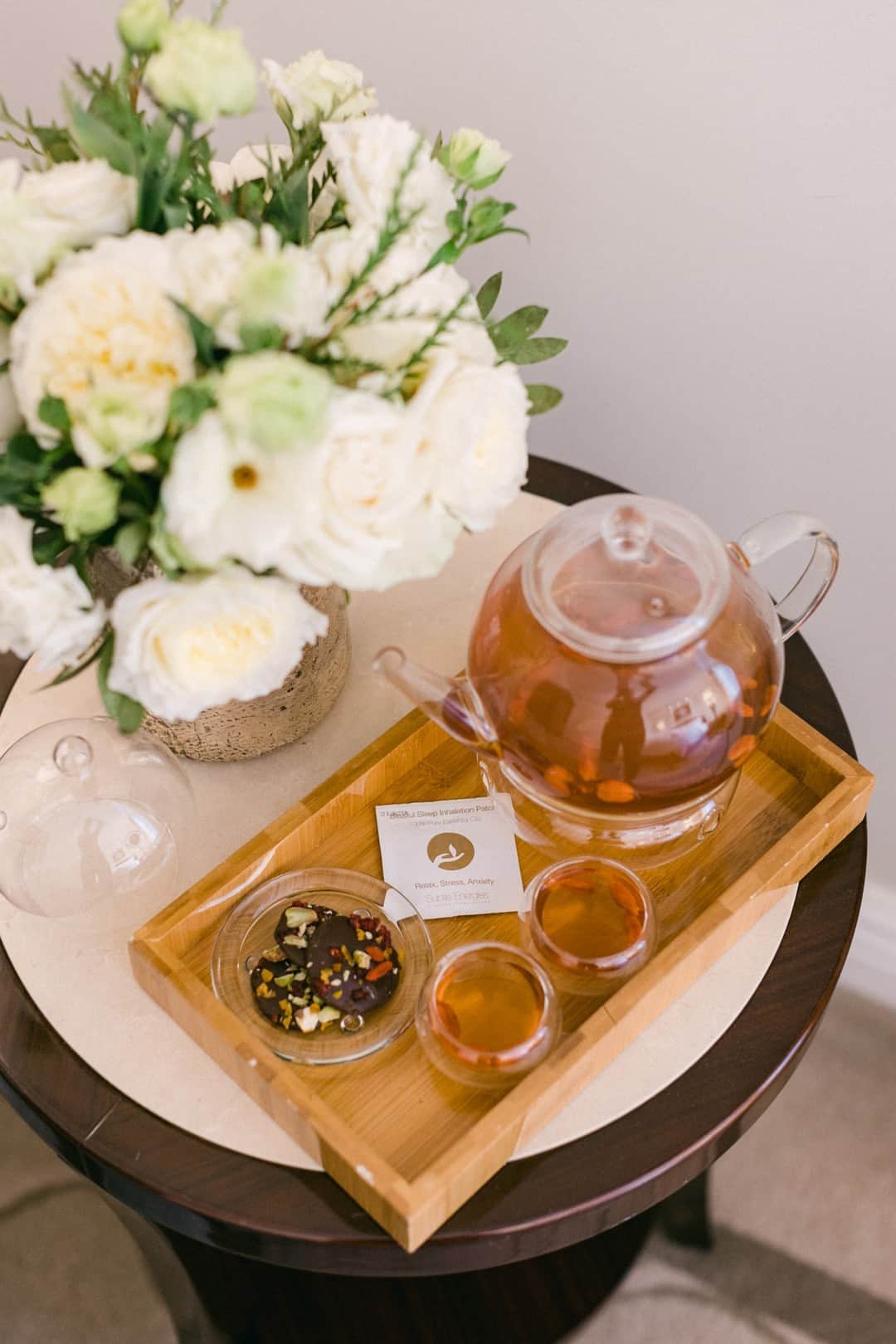 のインスタグラム：「Savor the serenity of our luxury urban oasis with our Fifth Avenue Wellness Retreat offer.   #thepeninsulanewyork #wellnessretreat #linkinbio #luxurytravel #nychotels」