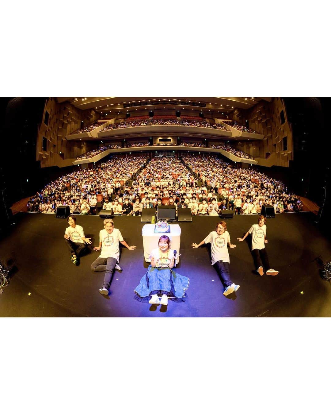 南條愛乃のインスタグラム：「【FCイベント】 第6回 ごきんじょるの町内会2023  ～町をあげてのお誕生日会～ 2023.7.8 ⁡ ・・・ ⁡ FCイベントでしたー！ いつもこの時期はバースデーアコースティックライブをやってたので、FCイベントとなった今回のバースデーも、アコースティックライブを🎤✨ ⁡ 楽しかった〜！ ⁡ 【セットリスト】 〈アコースティック〉 ・R・i・n・g・ 君のとなり わたしの場所 きみからみたわたし SENSE OF DISTANCE 冬がくれた予感 EVOLUTiON： シュガーポット 君との⾳⾊ Recording.  ----- アンコール〈バンドアレンジ〉 瓦礫に咲く花 Queen of Fairy Sky ココロノエデン ジャーニーズ・トランク ⁡ 自分の誕生日ということよりも、こうしてみんなと集まれる機会になっていることの方が喜ばしい事になっています笑 ⁡ なんだけど、みんなお祝いしてくれてありがとうございました！ ⁡ 関係者のみなさんからもプレゼントいただいたりして‥美味しく食べたり、読んだり、食べたり食べたり、使ったりしたいと思います！😆✨ ⁡ また写真もらえたりすると思うのでそしたら追加でアップしますねー！ ⁡ ジャニトラの写真は8月からアップしていく予定です！ WOWOWさんにて配信日も決まったので✨ そちらもお楽しみにー！ ⁡ というわけで、ひとまずお礼とセトリの投稿でした！ みなさんゆっくり休んでくださいね！ またお会いしましょう〜！ ⁡ ・・・ ⁡ スタイリスト・前田千佳子さん ヘアメイク・KOTOMIさん（ @1129kotomi ）」