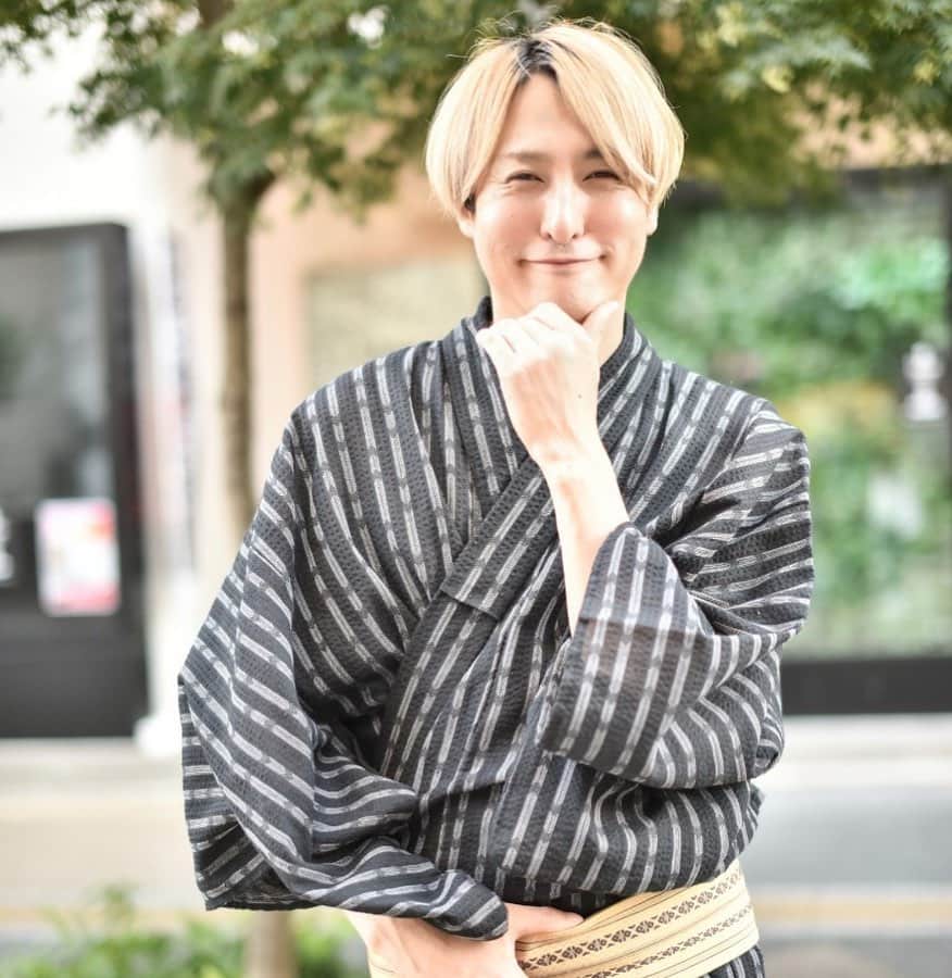 のインスタグラム：「もっともっと!!!  もっともっといい音楽を もっともっといい歌を もっともっと面白い事を もっともっと楽しい事を もっともっと最高のエンタメを もっともっとが収まらない。  これって一生続くの？ はぁしんど。楽し。」