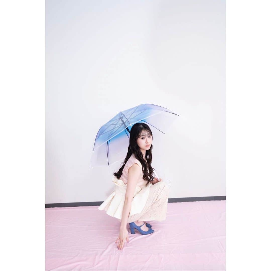 井本彩花のインスタグラム：「． 7月7日(金)発売 「Wink UP」  ベルト／ @labelleetude_official   パンツ／ @ten._official」