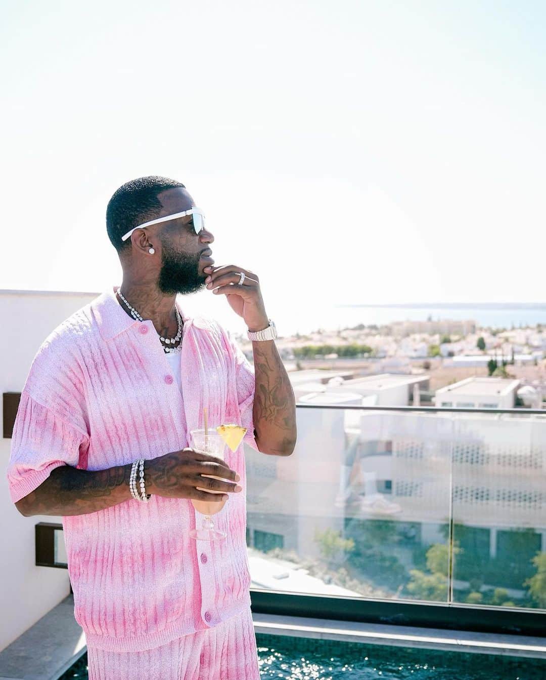 グッチ・メインのインスタグラム：「I eurostep around a hater like I’m Rondo 🇵🇹」