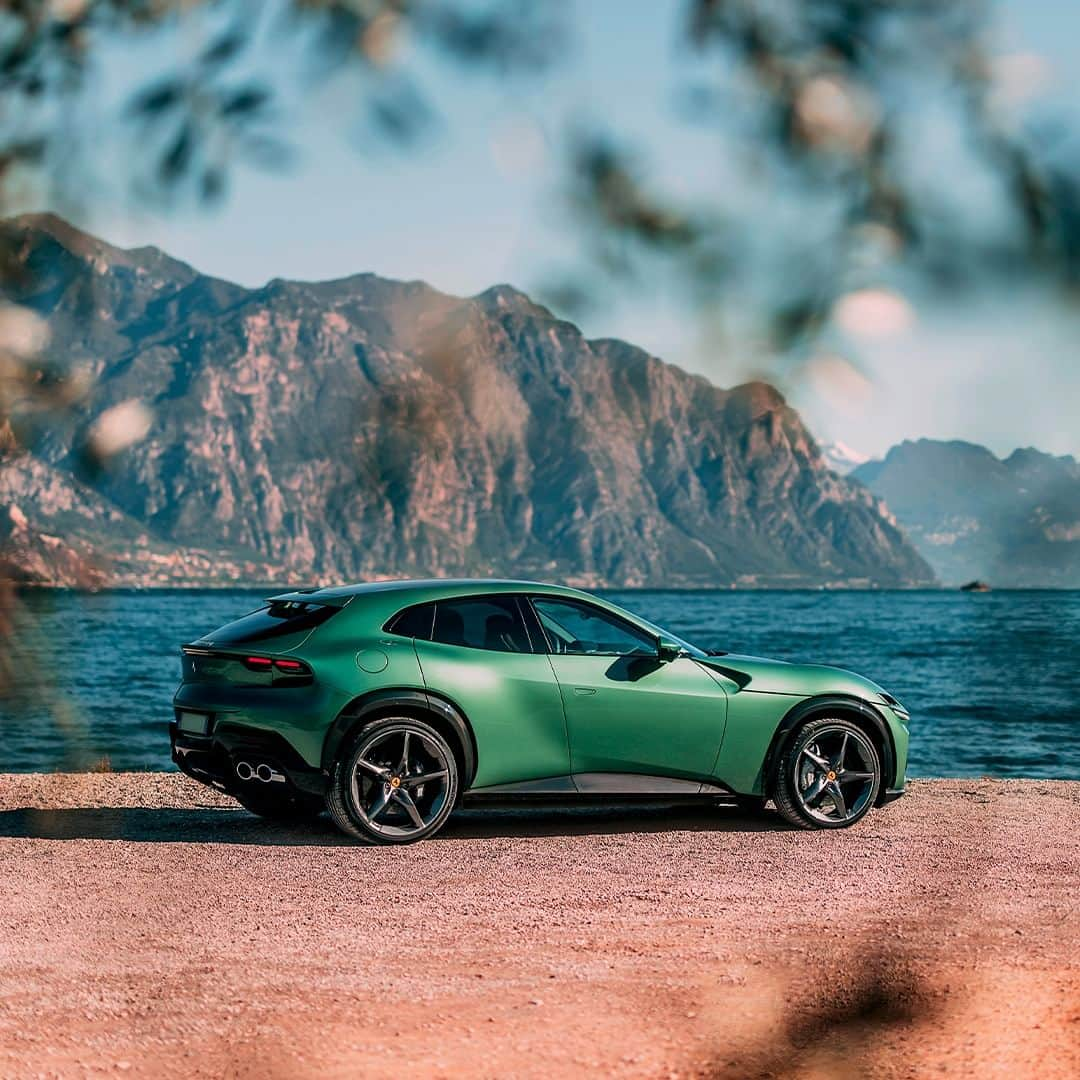 フェラーリさんのインスタグラム写真 - (フェラーリInstagram)「Timelessness is felt in this #FerrariPurosangue in Verde Dora.  #LakeGarda #FerrariTailorMade #DrivingFerrari #Ferrari」7月9日 1時05分 - ferrari