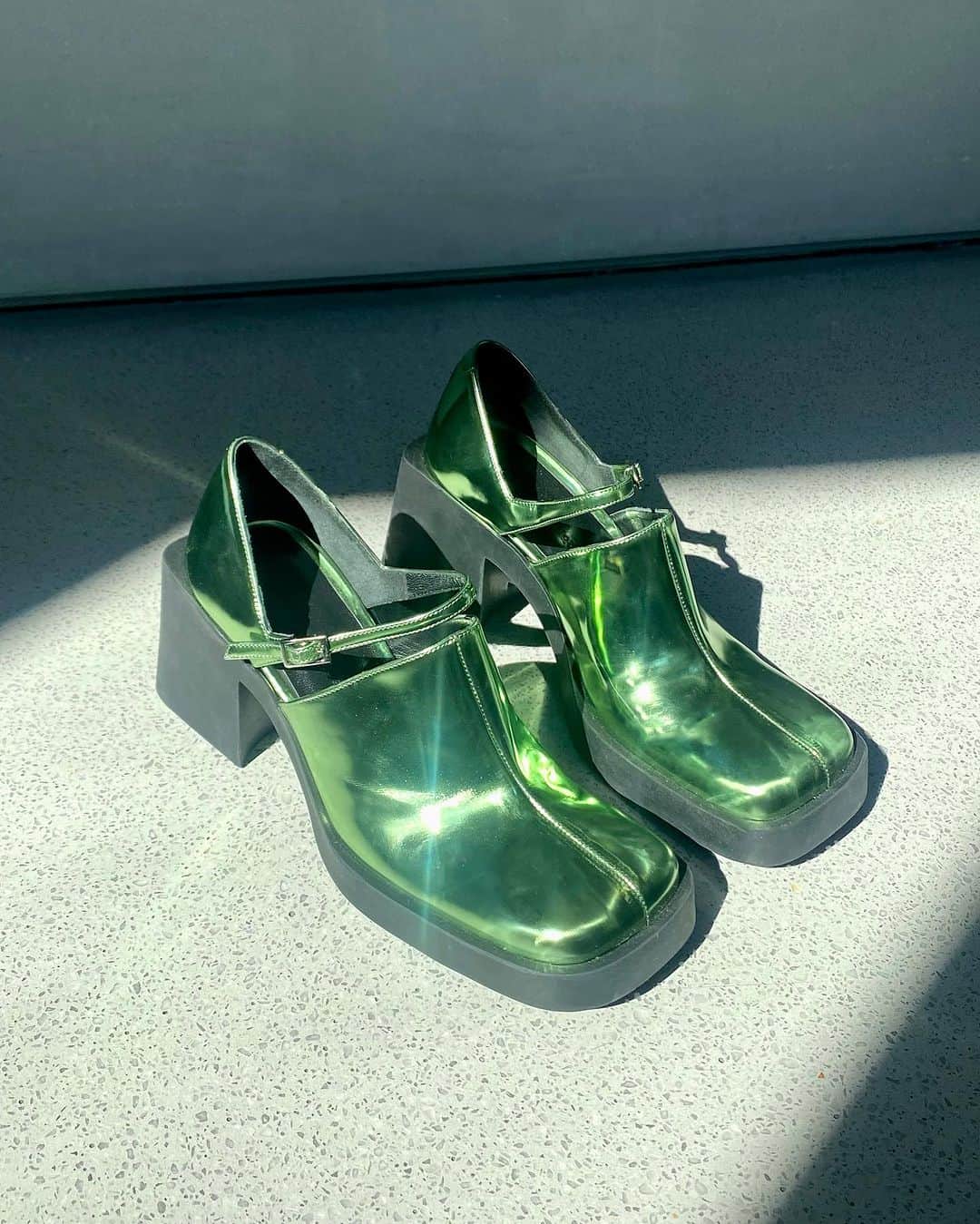 Justine Clenquetのインスタグラム：「Join the sale! Sweet prices on the Kim Mary-Janes & more 💚 #justineclenquet」