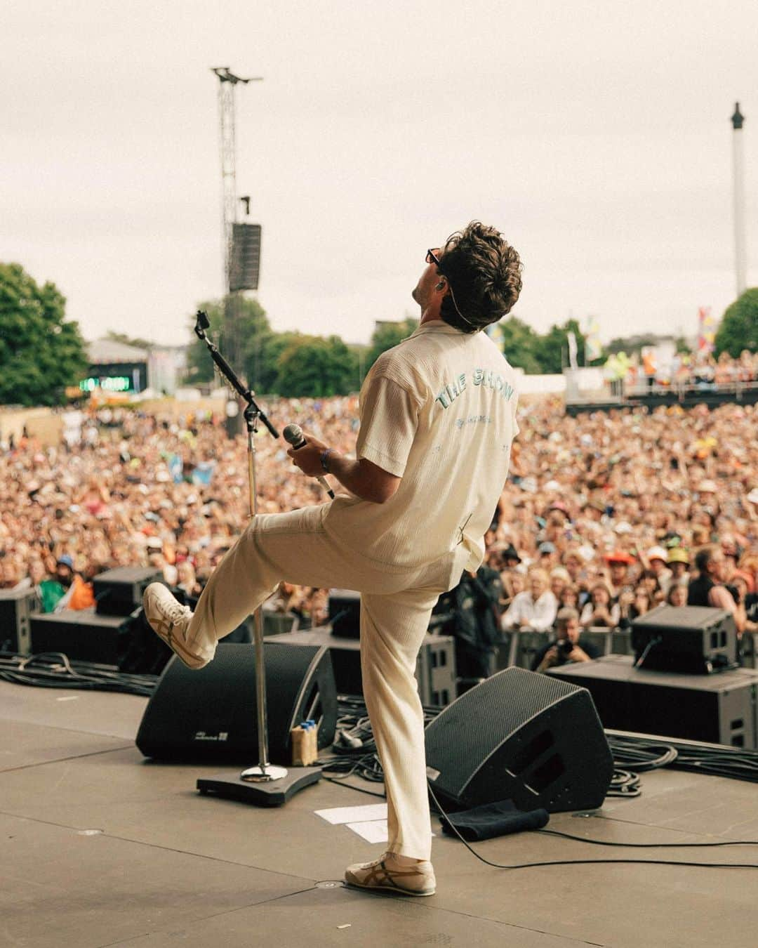 ナイル・ホーランのインスタグラム：「That will be hard to beat !! TRNSMT you were insane. Goosebumps for an hour. Thank you so much. The Hydro next year will be incredible. Can’t wait. Xxx」