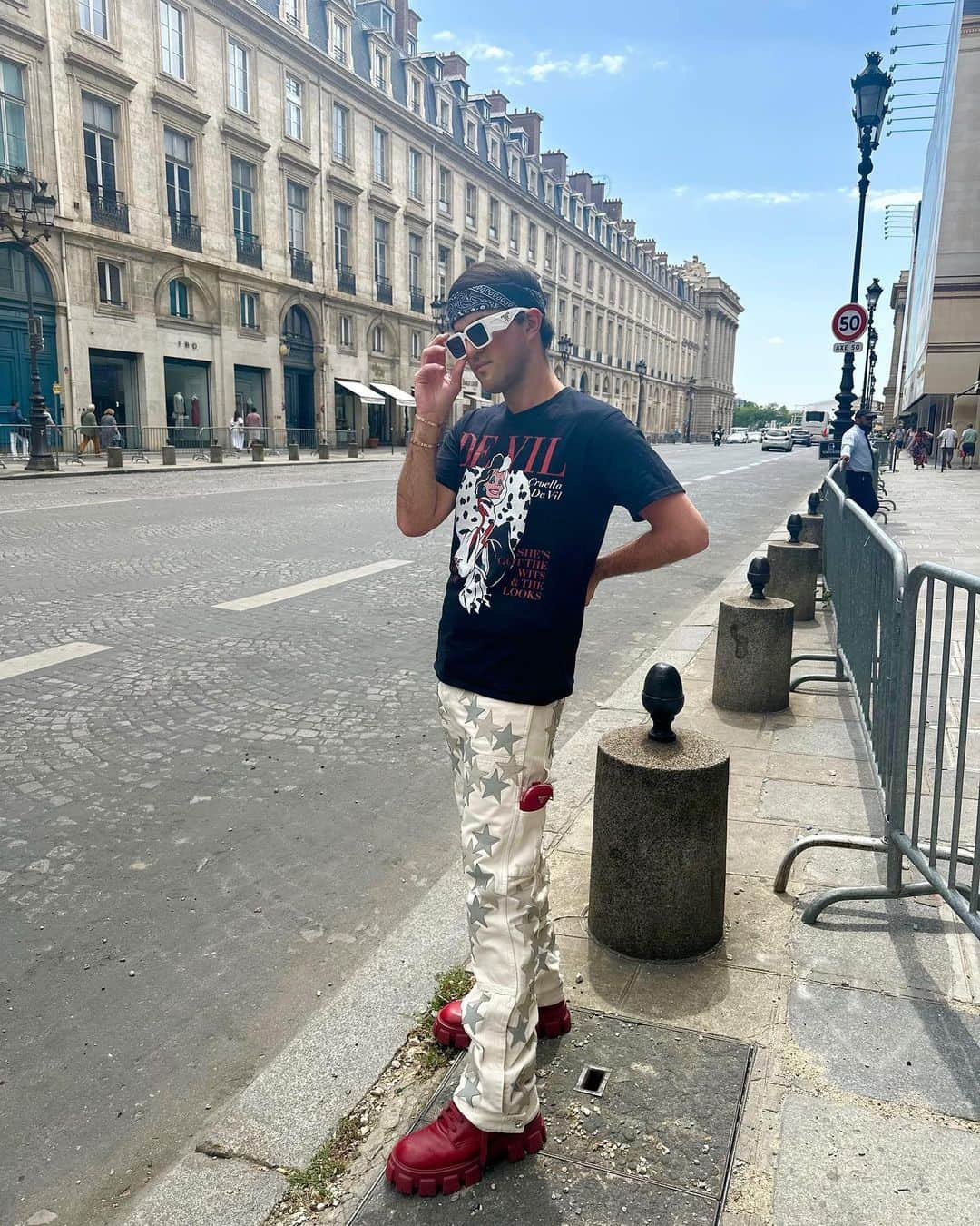 アンドリュー・ウォーレンのインスタグラム：「❤️ A Quick Paris moment ❤️」