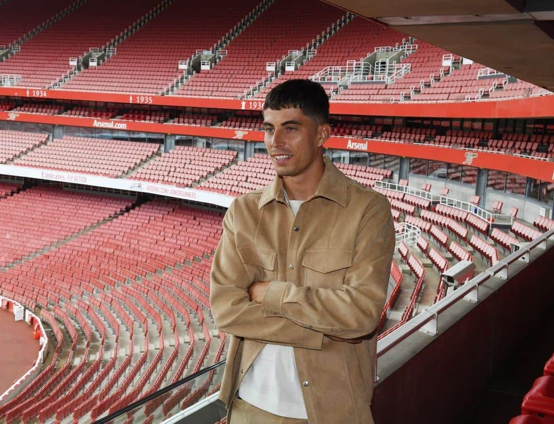 カイ・ハフェルツさんのインスタグラム写真 - (カイ・ハフェルツInstagram)「First day at our new home 🏡 🏟️」7月9日 2時23分 - kaihavertz29