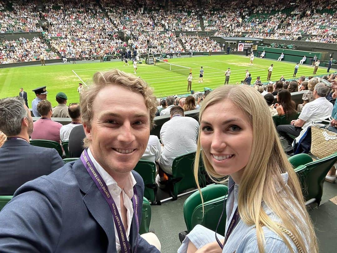 ウィル・ザラトリスさんのインスタグラム写真 - (ウィル・ザラトリスInstagram)「Wimbledon was incredible. Bucket list day with my Love. In golf news…I get to start chipping this week!」7月9日 3時46分 - willzalatoris