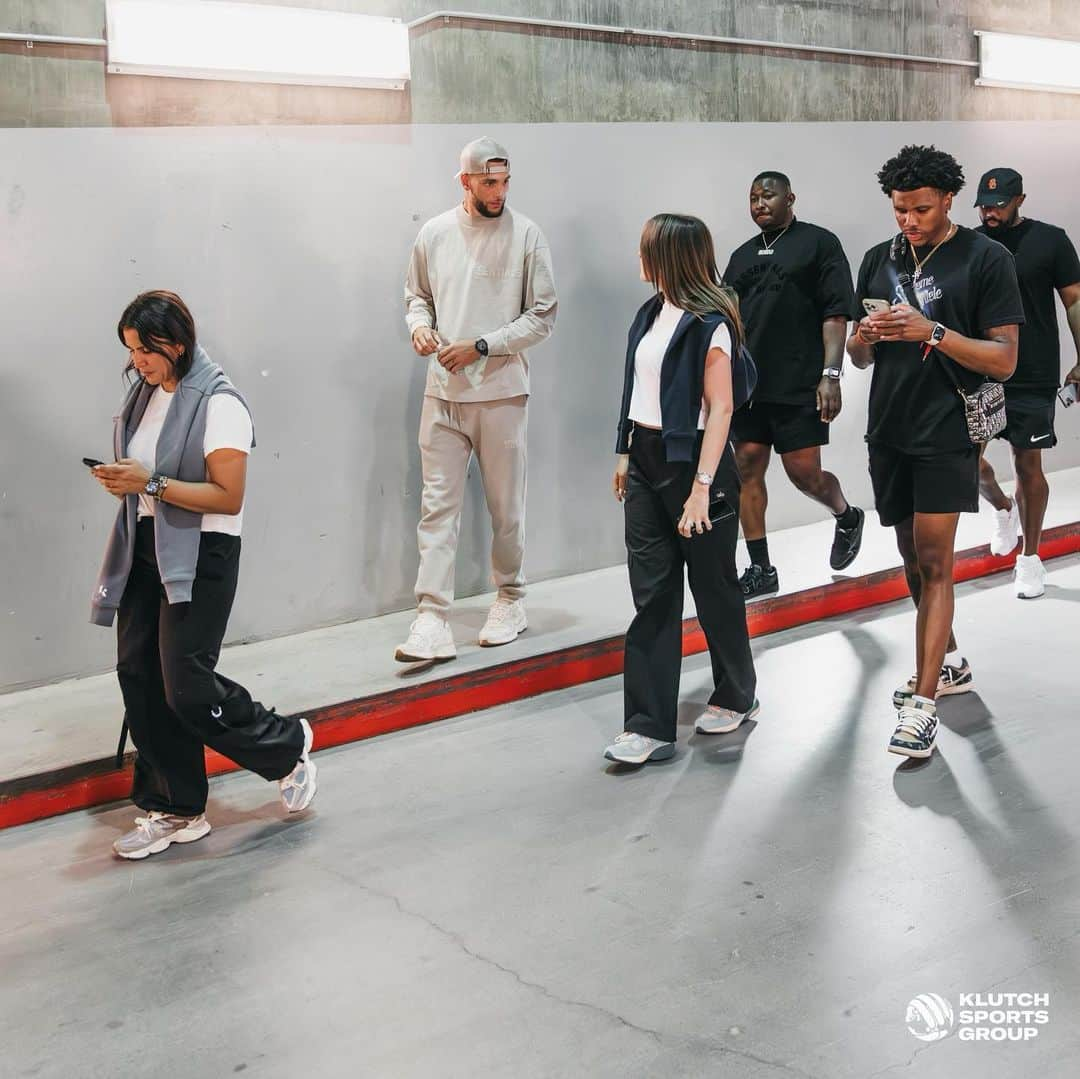 ザック・ラヴィーンさんのインスタグラム写真 - (ザック・ラヴィーンInstagram)「summer league 🏀 🎰」7月9日 3時52分 - zachlavine8