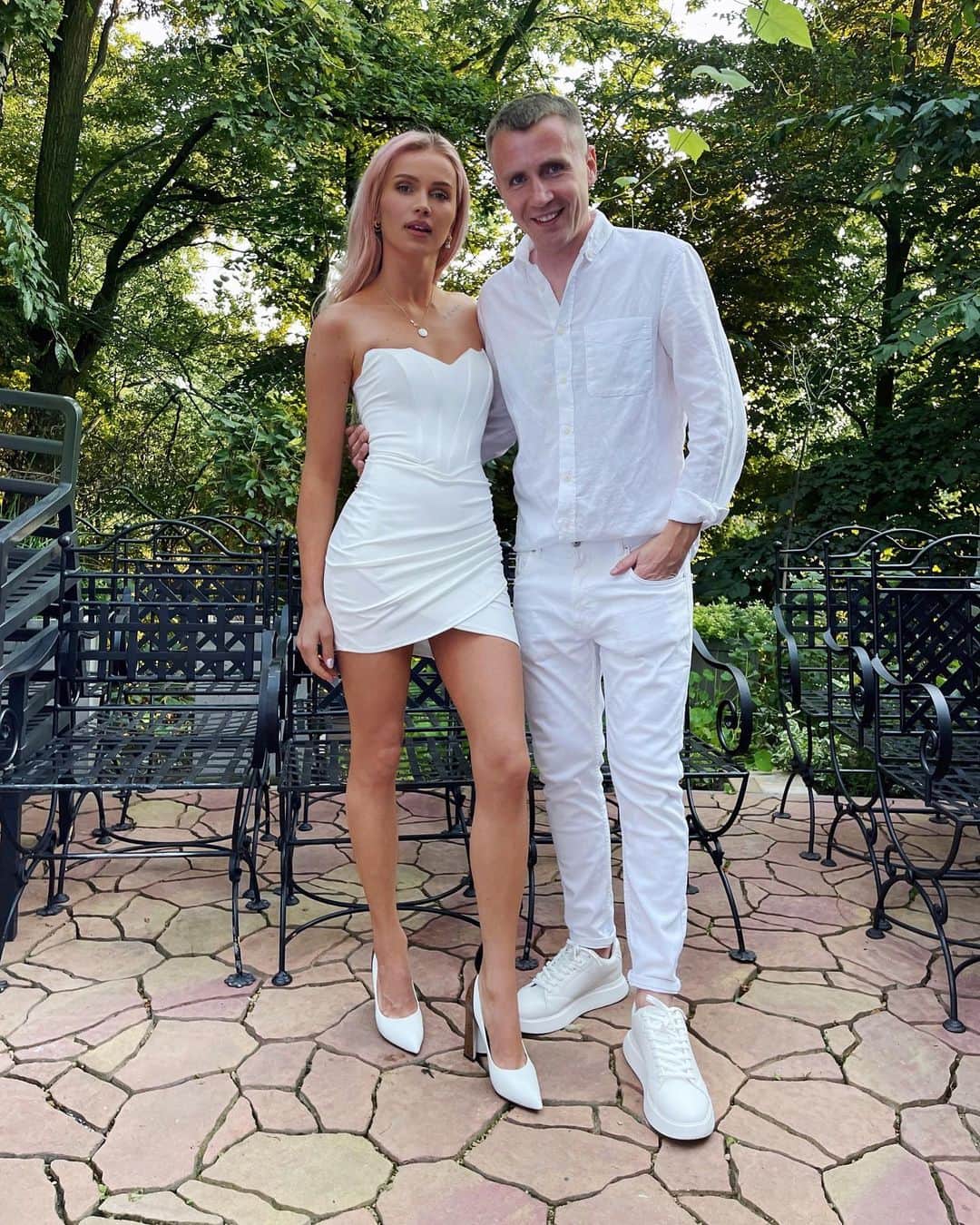 Juliett K.のインスタグラム：「Wczoraj urodziny świętował bardzo ważny dla mnie człowiek 🎂Już 8 lat razem! Był ze mną i wspierał mnie w tych najpiękniejszych, ale tez najtrudniejszych momentach mojego życia. 100 lat @dominik_borkowicz Dziękuje! #bdayparty🎉 #mamager」