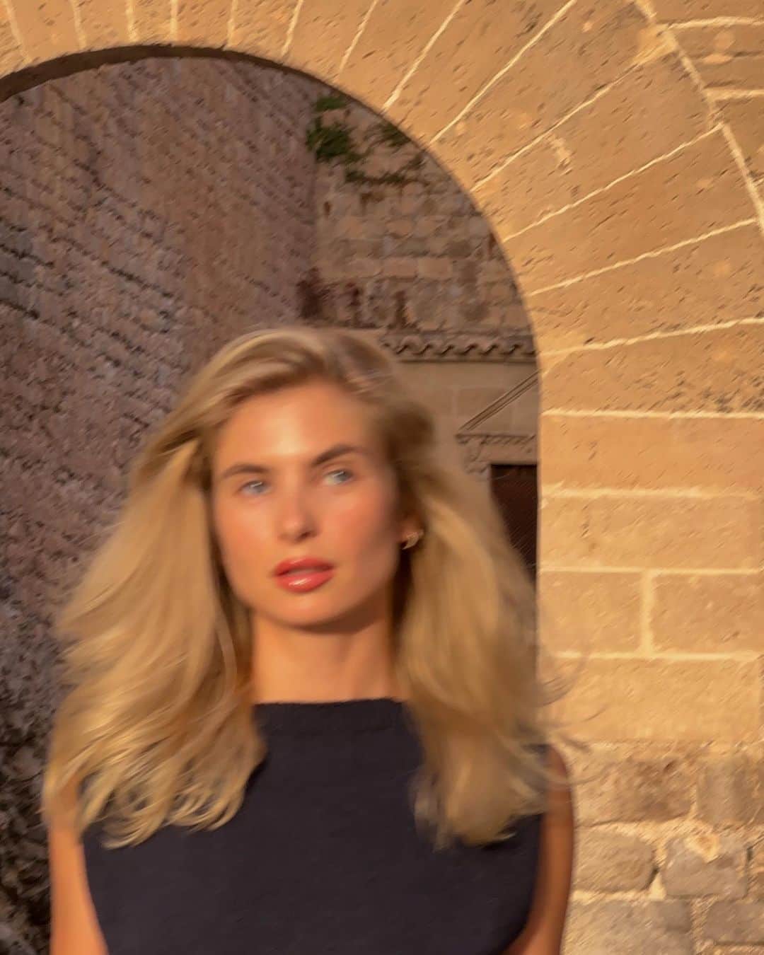 Xenia Adontsさんのインスタグラム写真 - (Xenia AdontsInstagram)「Hola from Ibiza 🌞🌙」7月9日 4時27分 - xeniaadonts