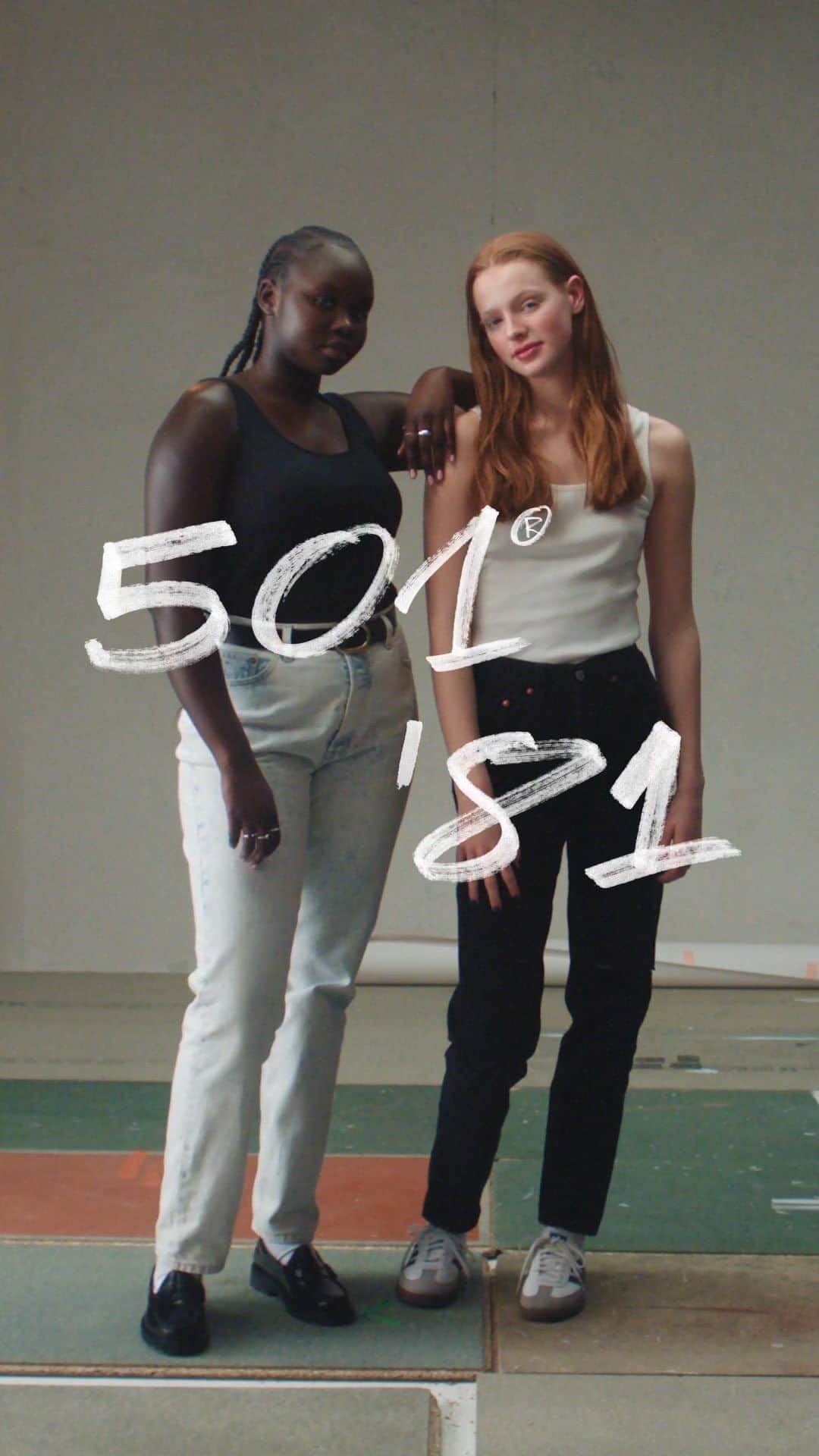 Levi’sのインスタグラム：「This is our 501® ’81, a high-waisted, updated take on our first-ever 501® jeans for women. Because everyone should have mom jeans…even if mom doesn’t want to give them up. Hit our stories or the link in bio to shop. #150YearsOf501」