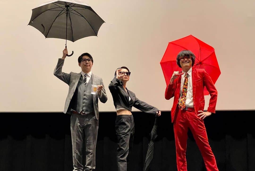 あんこのインスタグラム：「映画「キングスマン」」