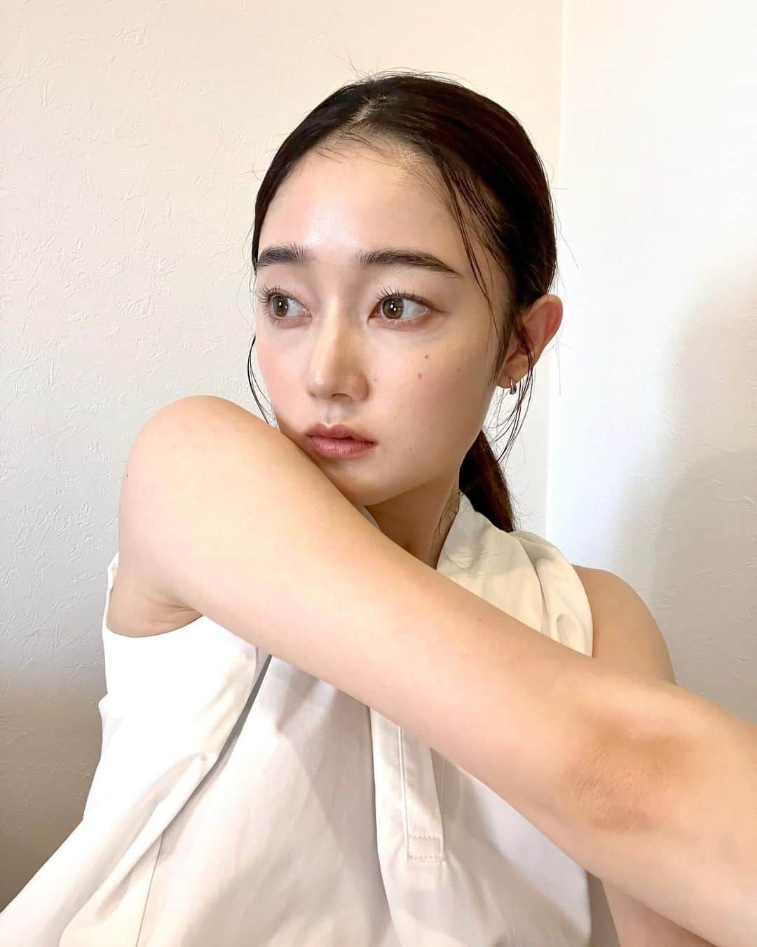 椎名美月さんのインスタグラム写真 - (椎名美月Instagram)「🪽」7月9日 15時20分 - mitsuki__shiina