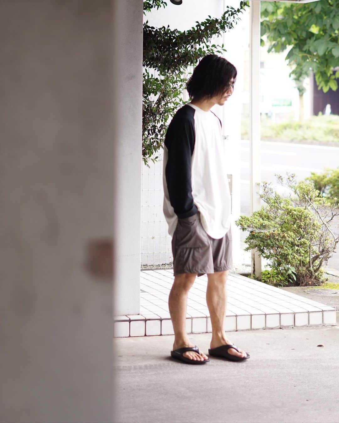 のインスタグラム：「pickup item  BALLAST ARK 【予約】BASEBALL TEE L/S  ¥12,760  color ホワイトブラック○ ネイビーホワイト  トラディショナルなスポーツTeeをブランドらしく表現した一着   ご注文、又は問い合わせはDMにてご連絡ください。 ------------------------------  ARK STATES/ARK VINTAGE  栃木県宇都宮市伝馬町1-17 1F TEL:028-688-8895 @arknets_official  #arkstates#fashion#styling #ファッション#arknets #栃木 #栃木セレクトショップ #宇都宮セレクトショップ #宇都宮#セレクトショップ #ユニオン通り#ballastark #バラストアーク」