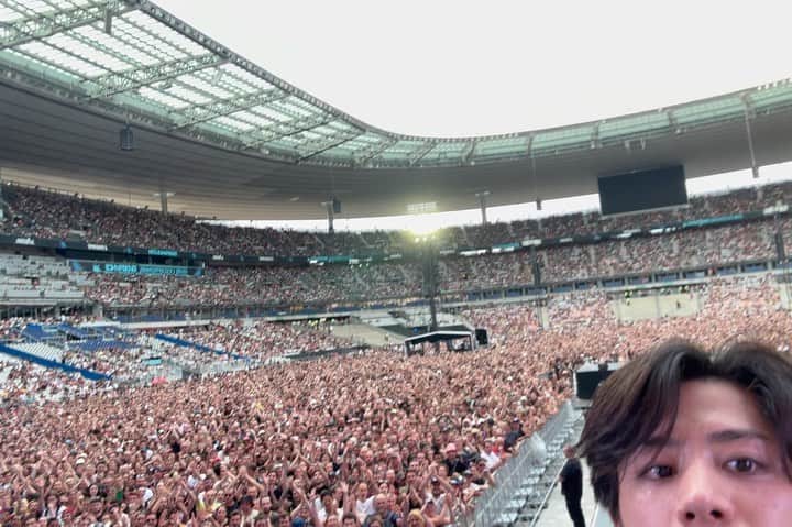 Taka のインスタグラム：「Paris 🇫🇷👍🤘🏻😽 @julenphoto」