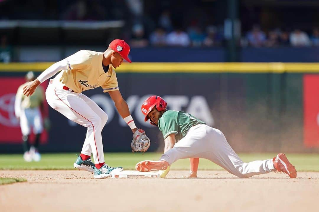 セントルイス・カージナルスさんのインスタグラム写真 - (セントルイス・カージナルスInstagram)「Let the kids play.   @therealtinkhence and @vds.2 made some noise in the #FuturesGame!」7月9日 10時09分 - cardinals