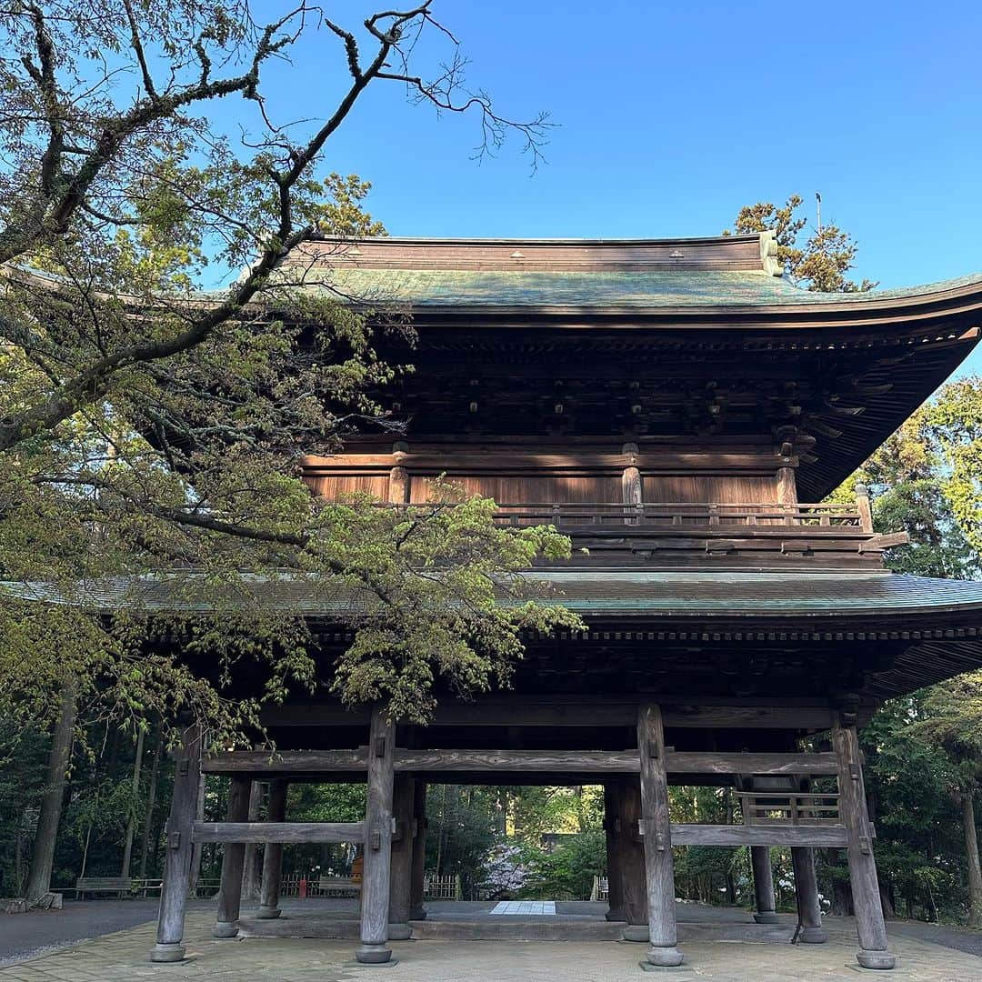 増山敬子さんのインスタグラム写真 - (増山敬子Instagram)「#座禅 座禅をしに鎌倉へ 4時出発の朝活の旅  以前のように忙しくなる日々で、 毎日があっという間に過ぎてませんか？？  スピード感が増しているなっと。  そんな中、自分の人生についてゆっくり考える時間って、作らないとないなって。  日々の仕事や、やらなきゃいけない確認ごとや家事や子供達との時間、時間が足りなくて寝る時間が2時3時になって湯船で携帯みちゃうやつね。  なので、たまにいく座禅の時間が 気持ちいい😌  頭リフレッシュ時間 みんなもつくってみてね！  #zazen#坐禅#鎌倉カフェ#鎌倉グルメ」7月9日 10時47分 - keikomasuyama