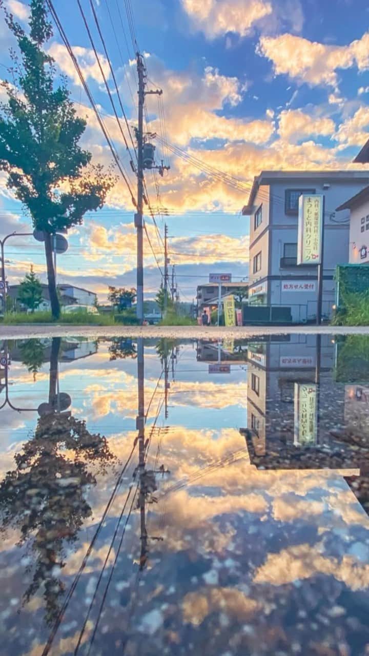 Shotaのインスタグラム：「空を見上げれば青い空と入道雲 蝉の鳴き声、滴る汗　  今年もまた夏がやってくる  #夏#japan #日本の風景」