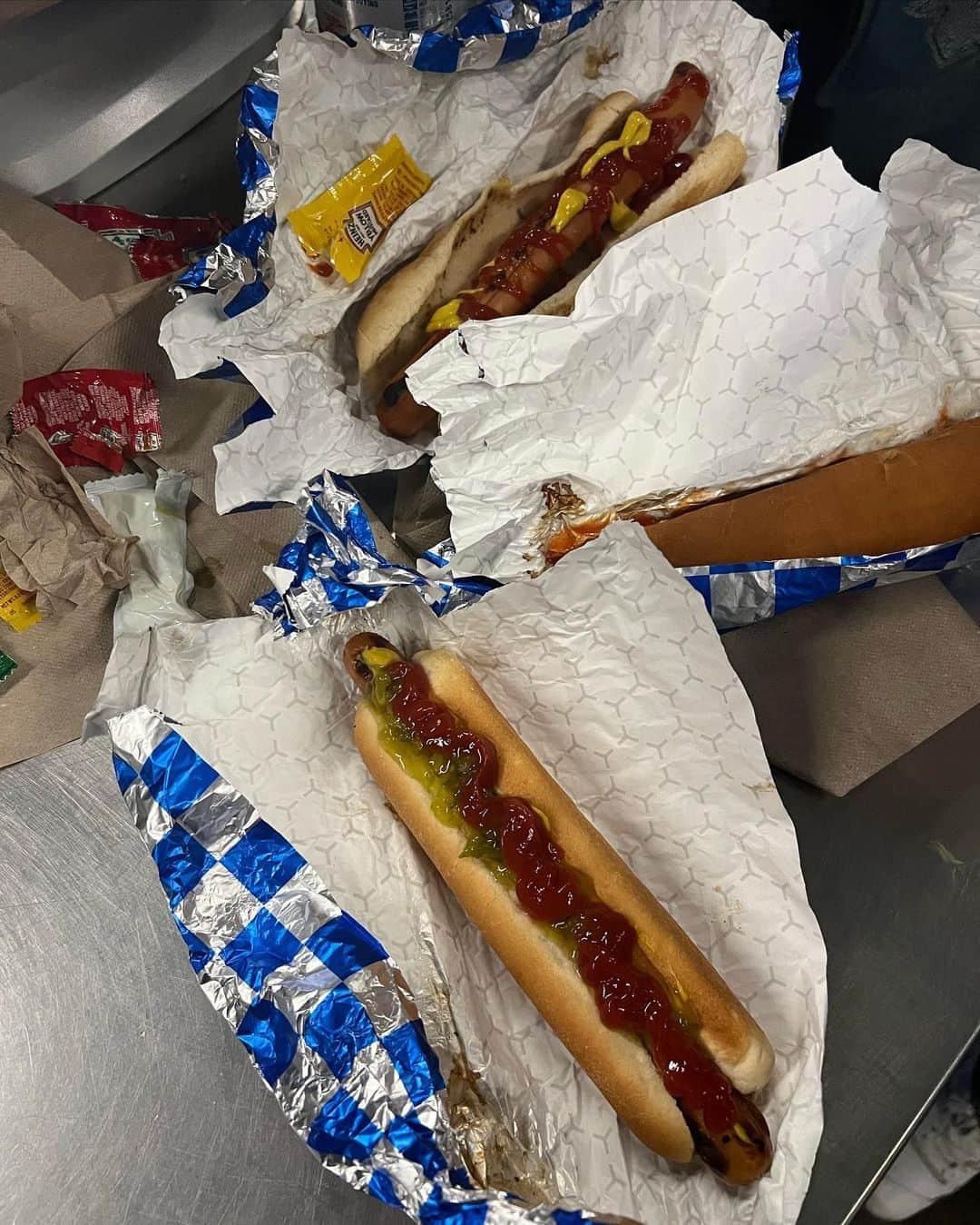 Mark さんのインスタグラム写真 - (Mark Instagram)「First timer at a Dodgers game!」7月9日 11時59分 - marktuan