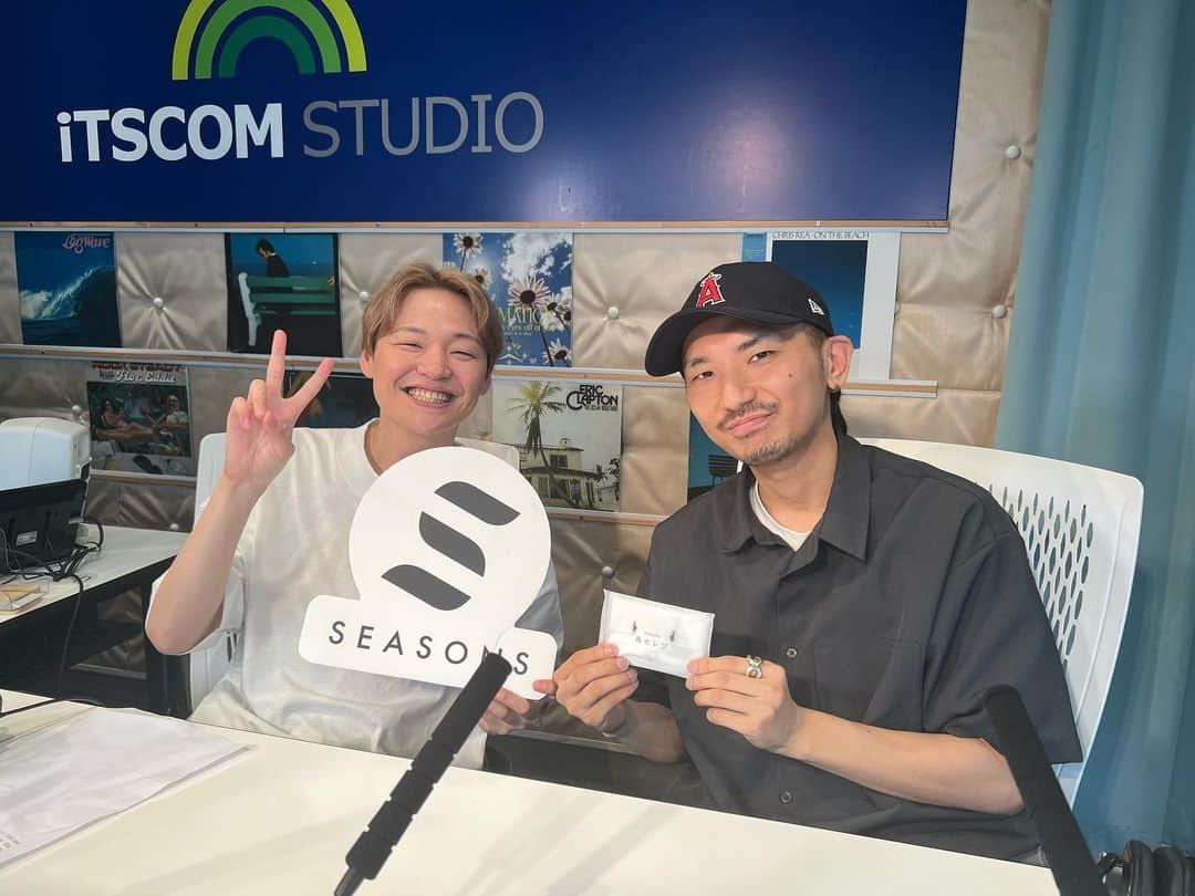 藤井達也さんのインスタグラム写真 - (藤井達也Instagram)「SEASONS RADIOありがとうございました😊  DJ HIDeが遊びにきてくれました‼️  落ち着くねーww #FMサルース  #たまプラーザ」7月9日 12時07分 - fujii_tatsuya0525