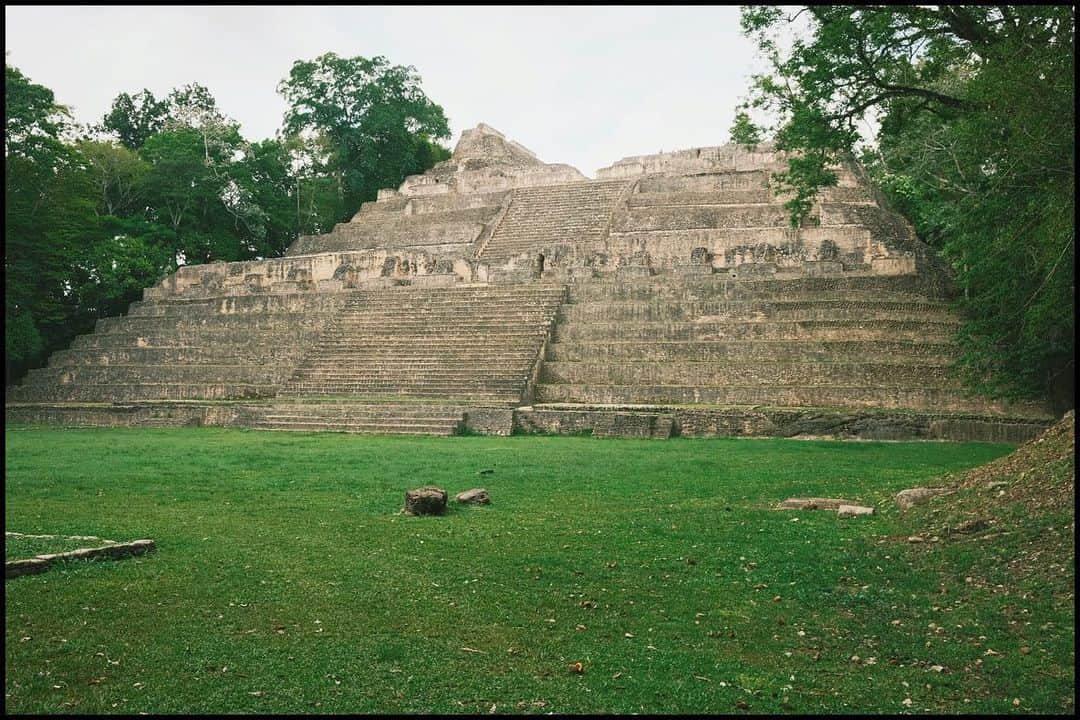 コートニー・イートンのインスタグラム：「Belize」